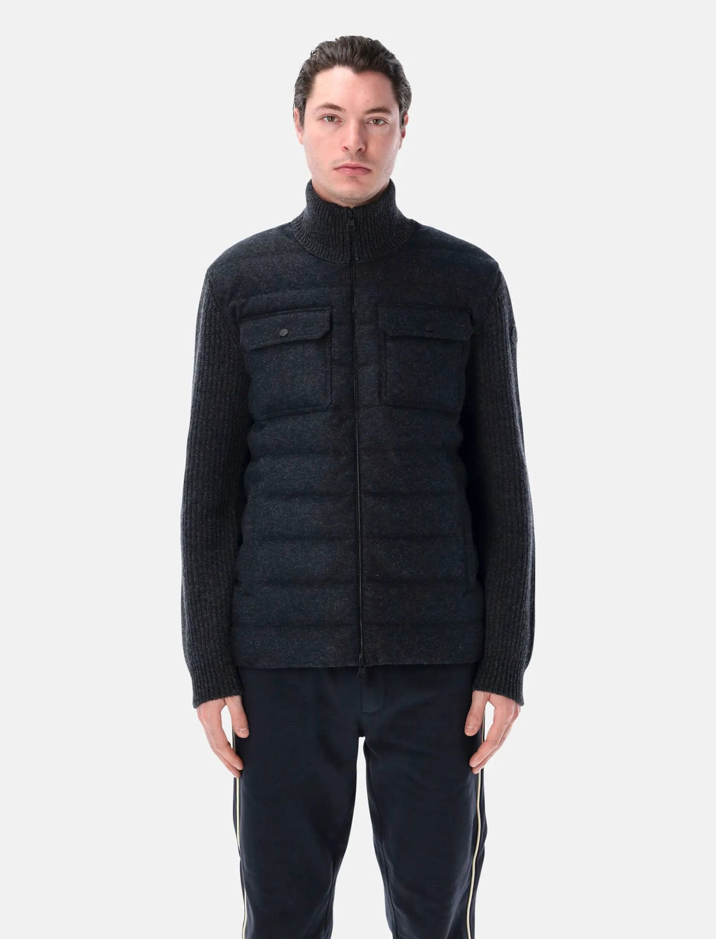 Оригінальна Cardigan Tricot Padded Knit Charcoal Moncler – боковий вид
