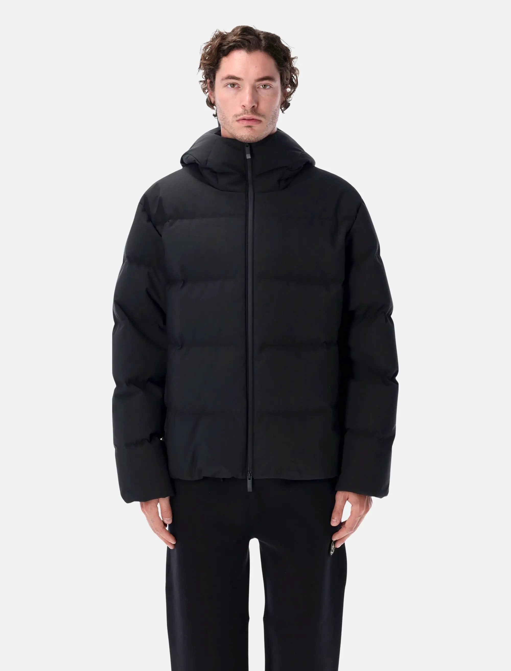 Languedoc Matte Down Jacket Moncler – Гарантія оригінальності – боковий вид