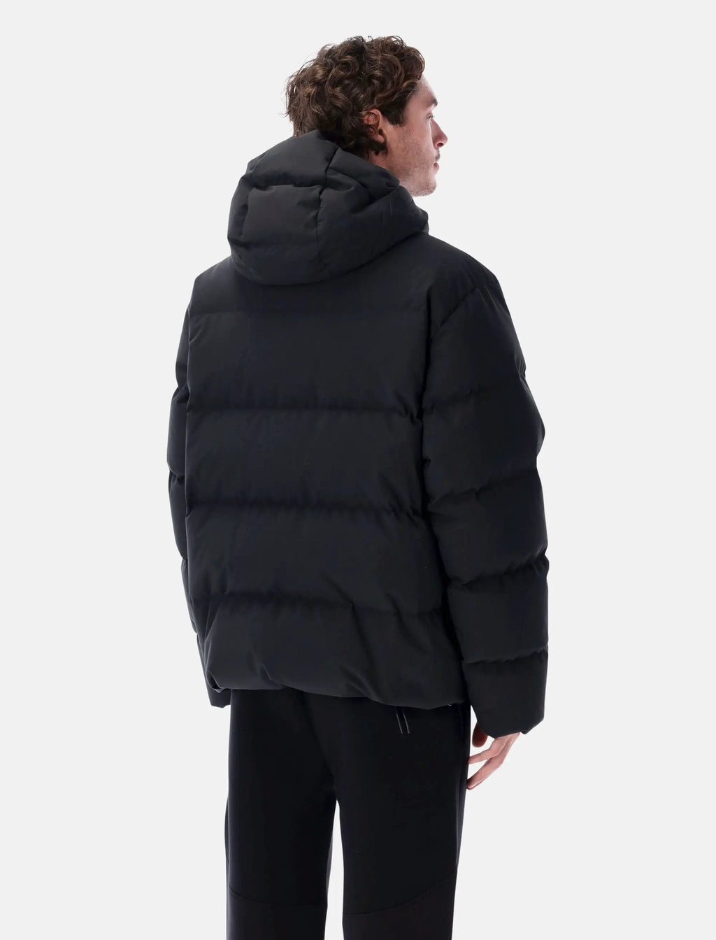 Languedoc Matte Down Jacket Moncler – Гарантія оригінальності – вид ззаду