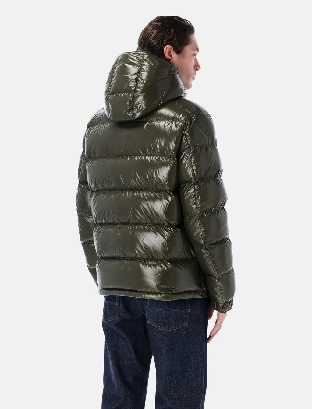 Maya Short Down Jacket In Shiny Nylon Moncler – Гарантія оригінальності – вид ззаду