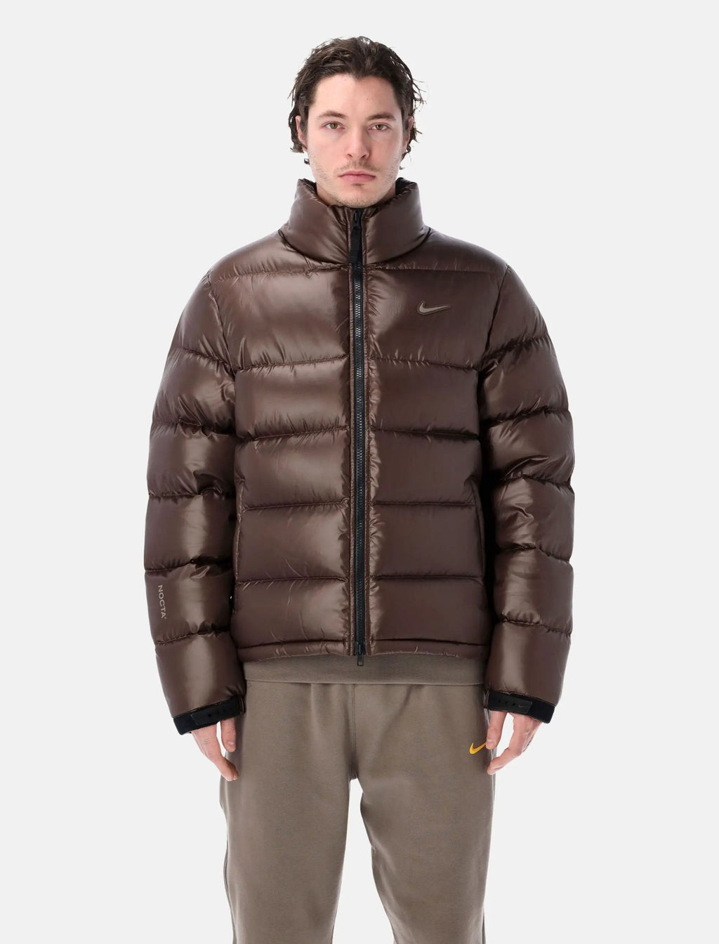 Оригінальна Sunset Brown Puffer Jacket Nike – боковий вид