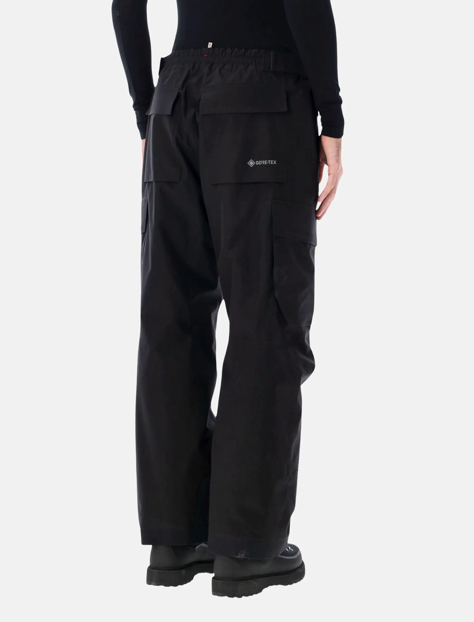 Gore Tex Ski Trousers Moncler – Гарантія оригінальності – вид ззаду