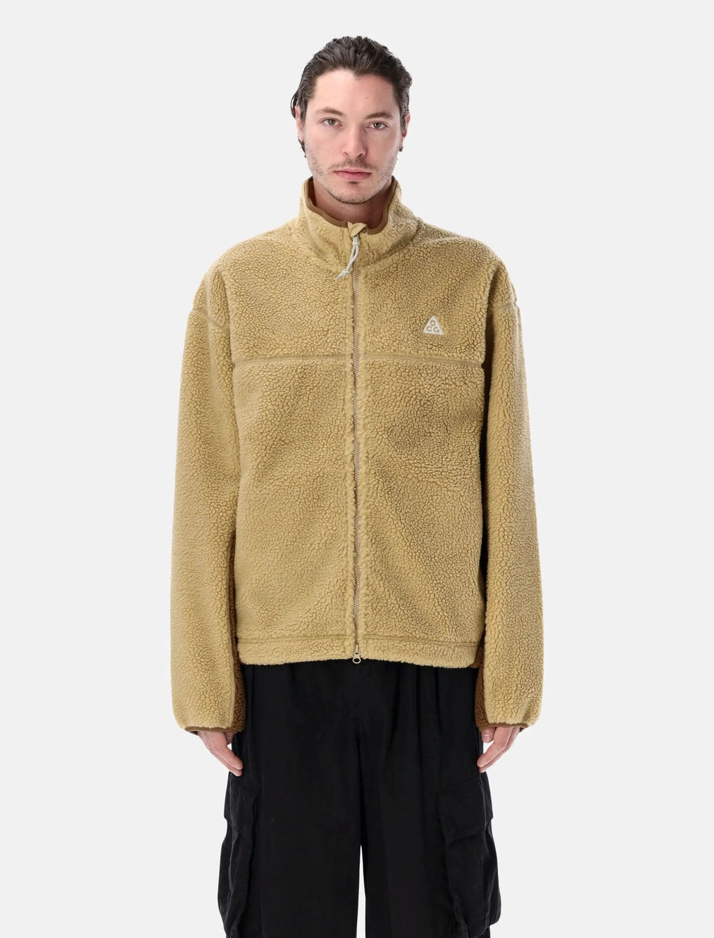 Nike Outerwear оригінал | Швидка доставка Україна – боковий вид
