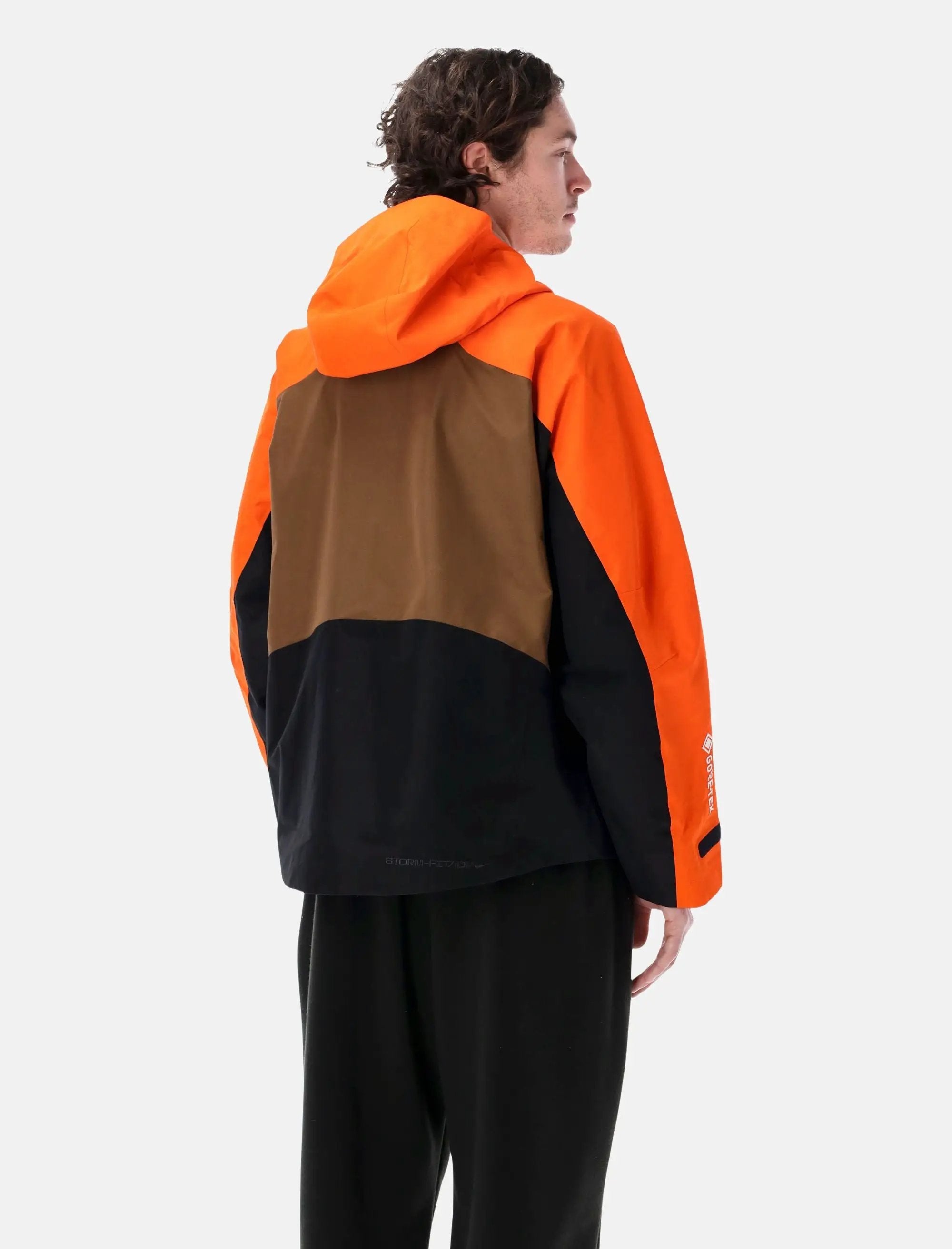 Mystery Lights Snow Jacket Nike оригінал – Купити в Україні – вид ззаду