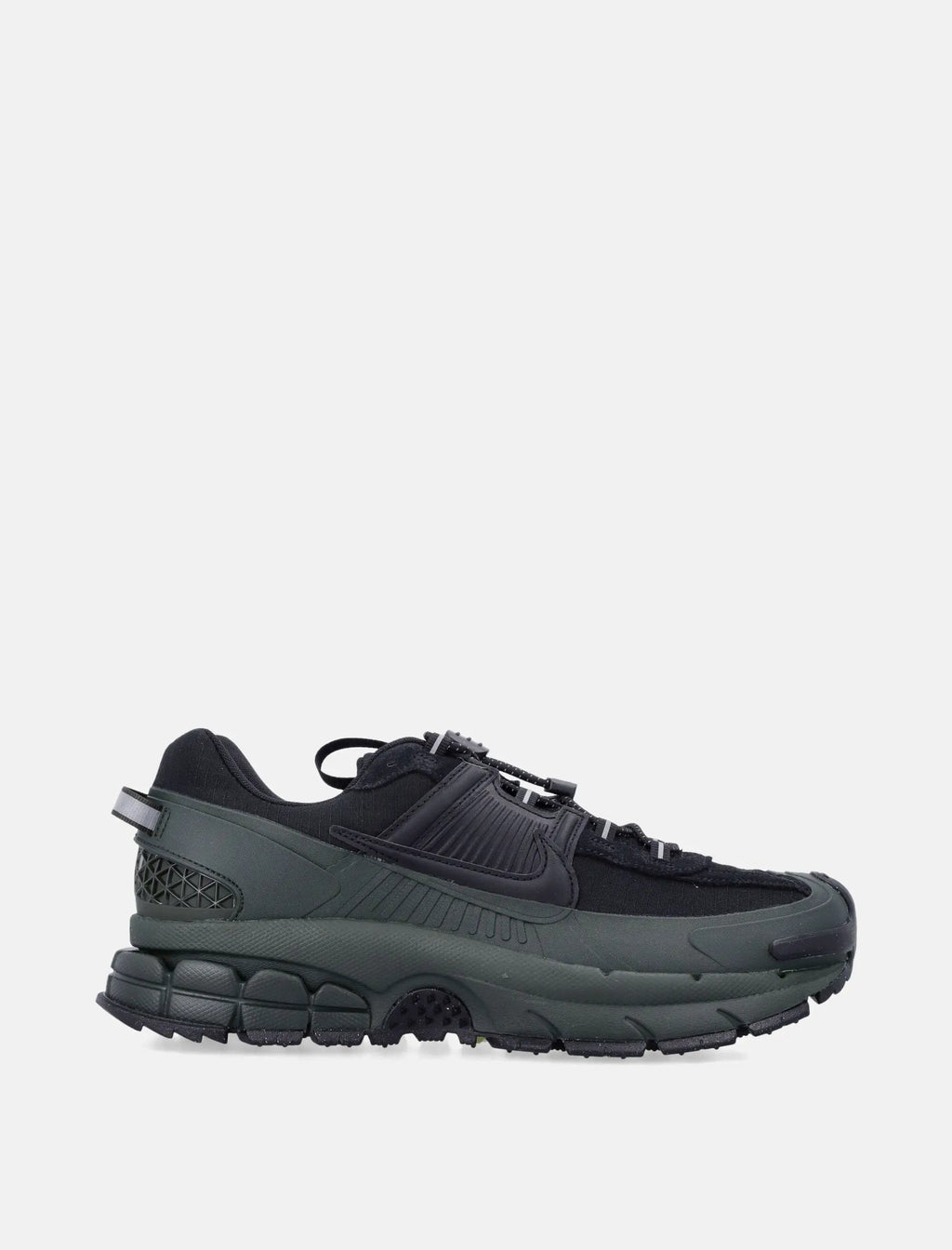 Zoom Vomero Roam Sneakers Nike – Гарантія оригінальності – боковий вид