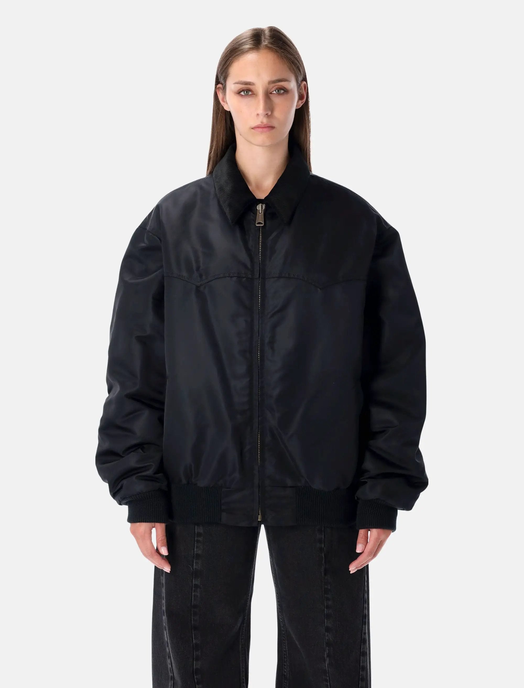 Оригінальна Oversized Nylon Bomber Jacket With Velvet Collar Maison margiela – боковий вид