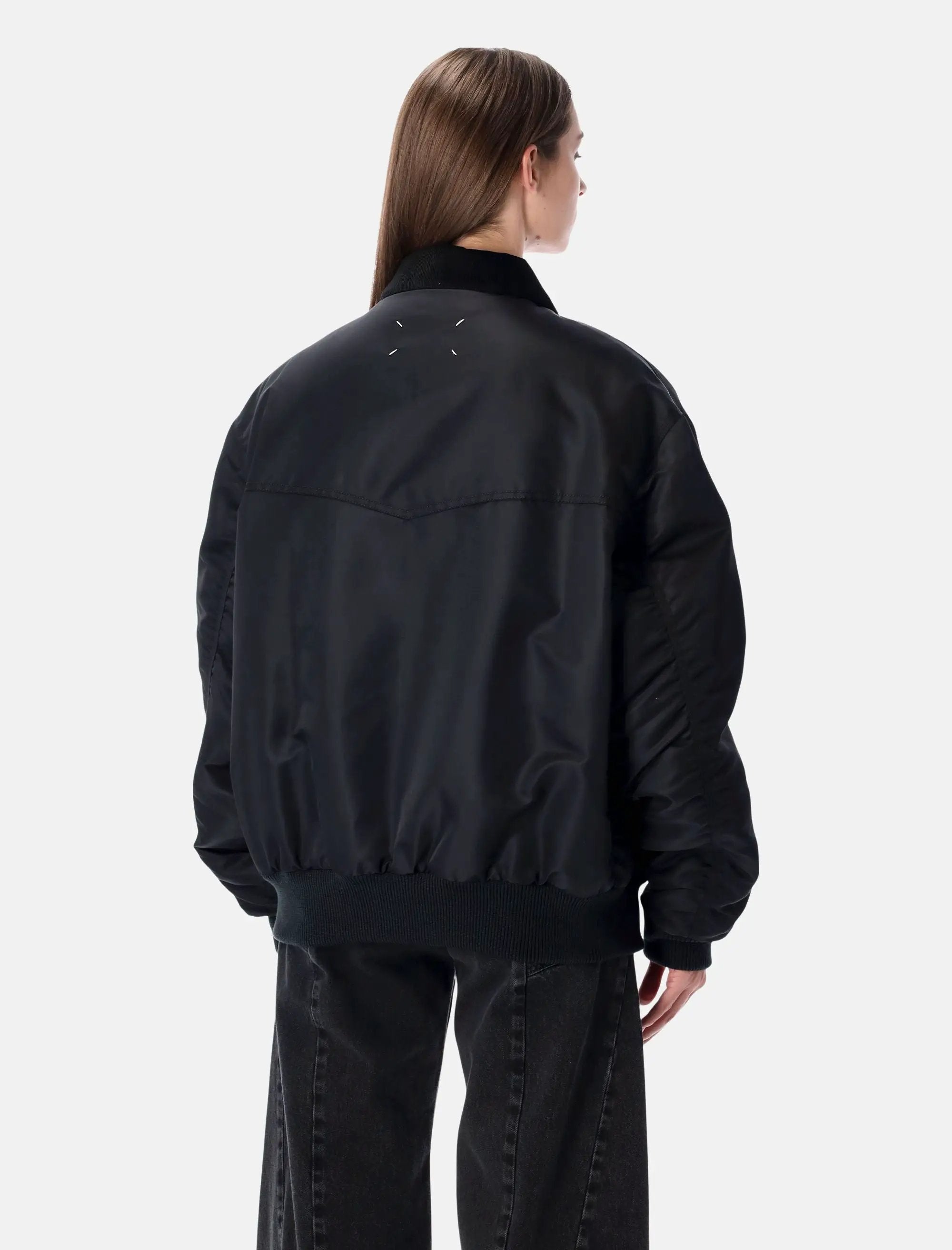 Оригінальна Oversized Nylon Bomber Jacket With Velvet Collar Maison margiela – вид ззаду