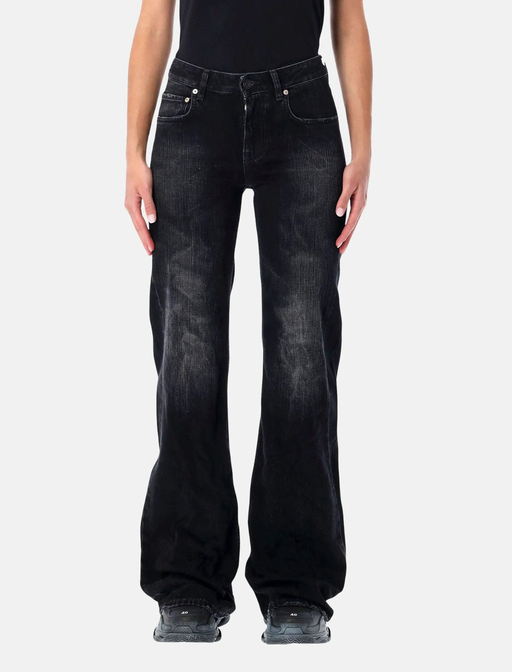 Оригінальна Wide Leg Washed Black Denim Jeans Balenciaga – боковий вид