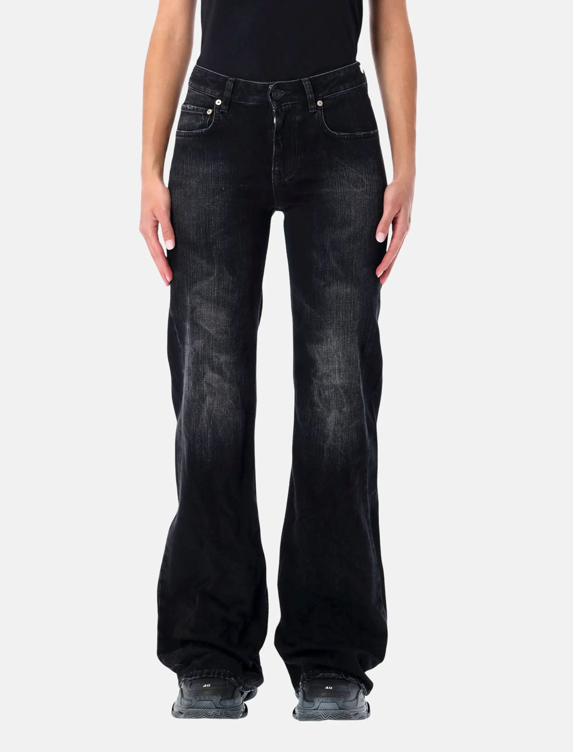 Оригінальна Wide Leg Washed Black Denim Jeans Balenciaga – боковий вид