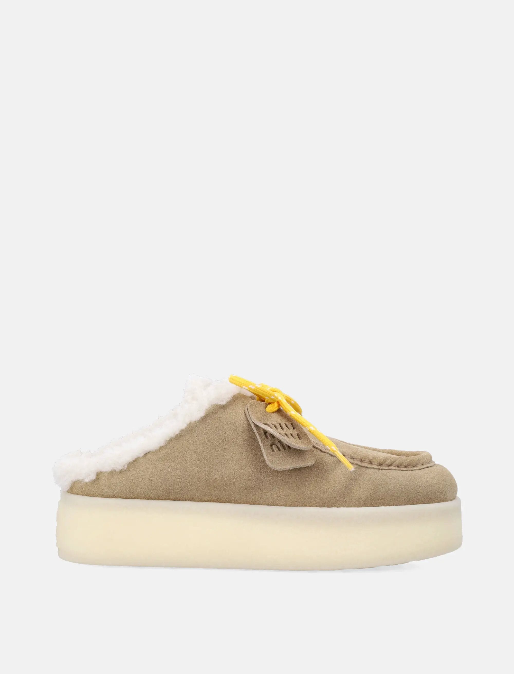 Suede Mule Loafers With Shearling Lining Miu miu – Гарантія оригінальності – боковий вид