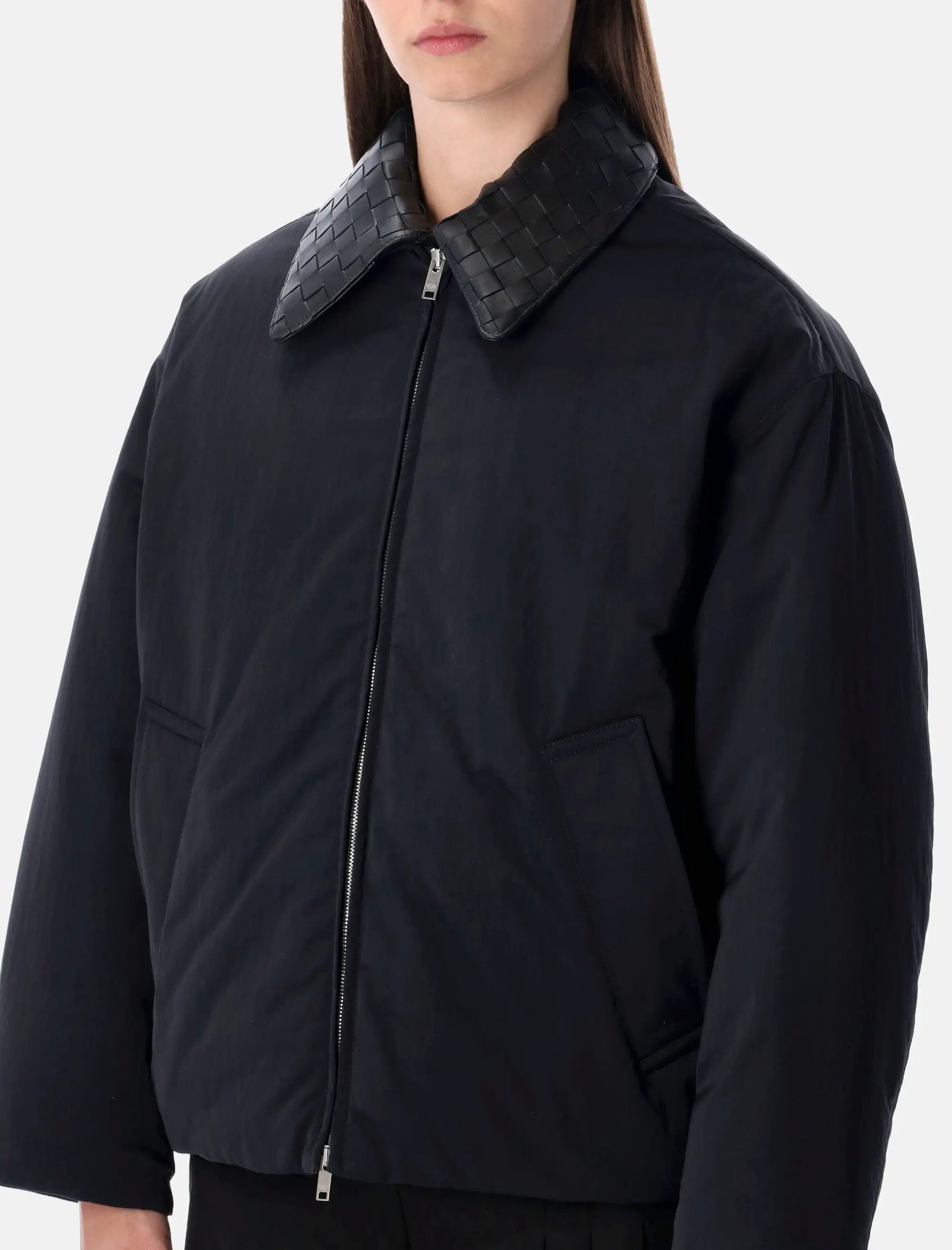 Beige Padded Bomber With Intreccio Leather Collar Bottega veneta оригінал – Купити в Україні – детальний вид