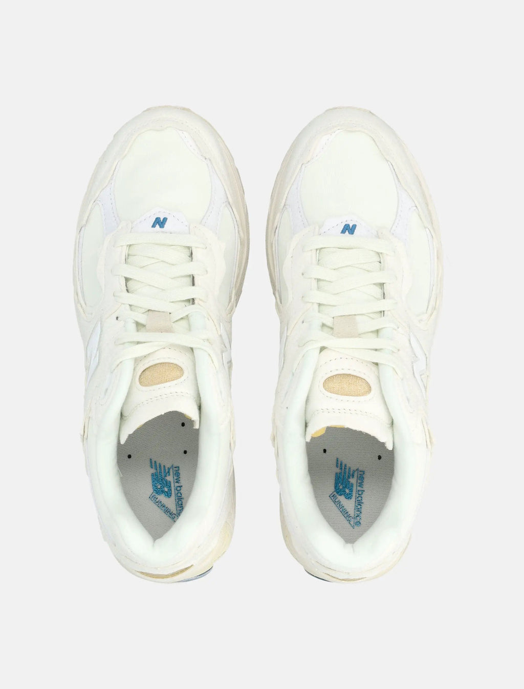 2002r White Protection Sneakers New balance – Гарантія оригінальності – вид ззаду