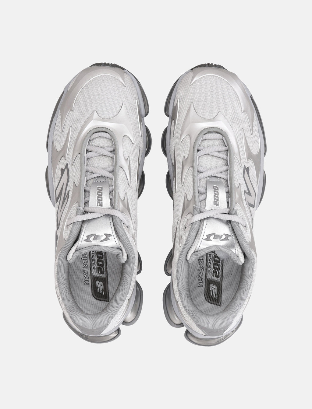 2000 Silver Sneakers New balance – Гарантія оригінальності – боковий вид