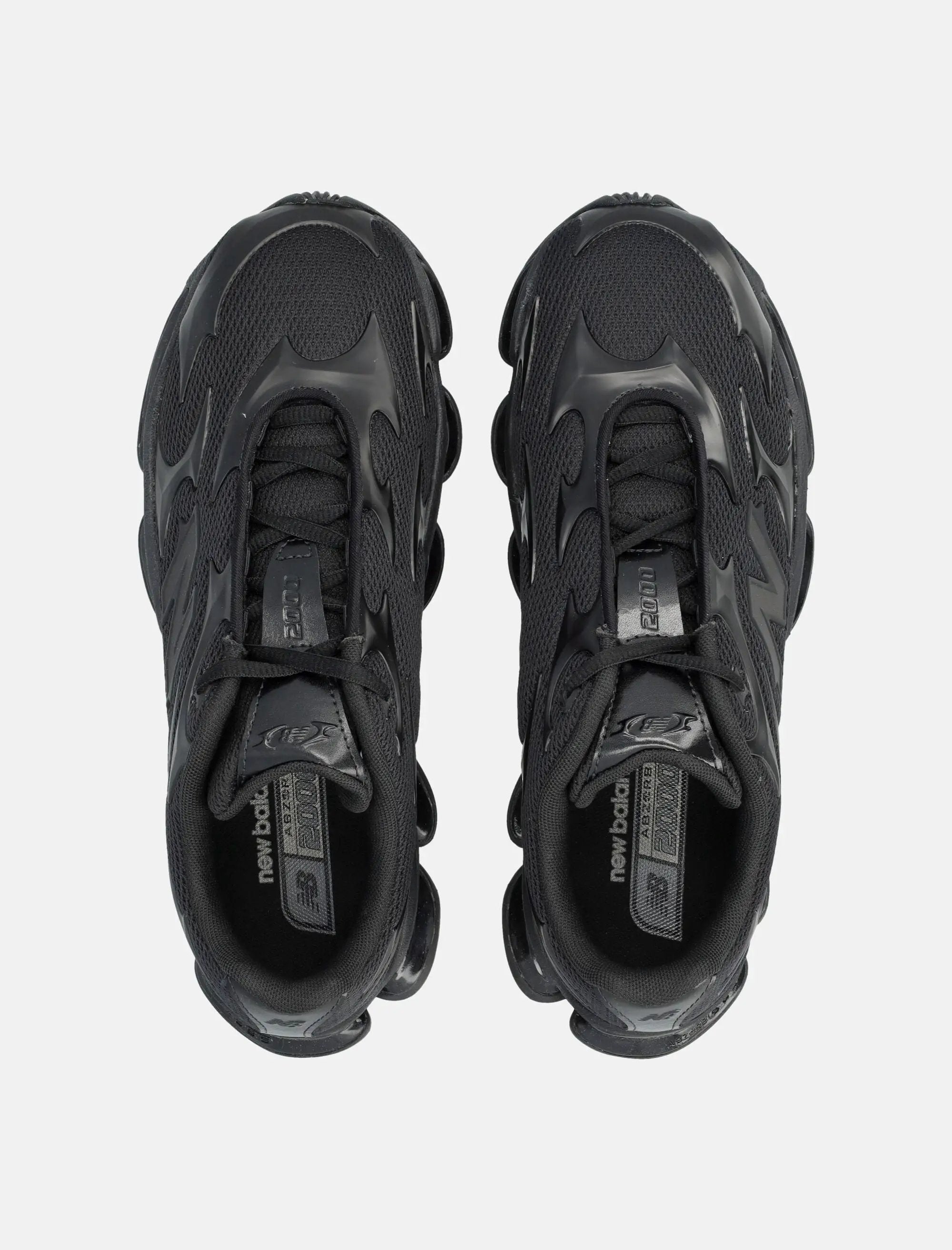 2000 Black Sneakers New balance оригінал – Купити в Україні – вид ззаду
