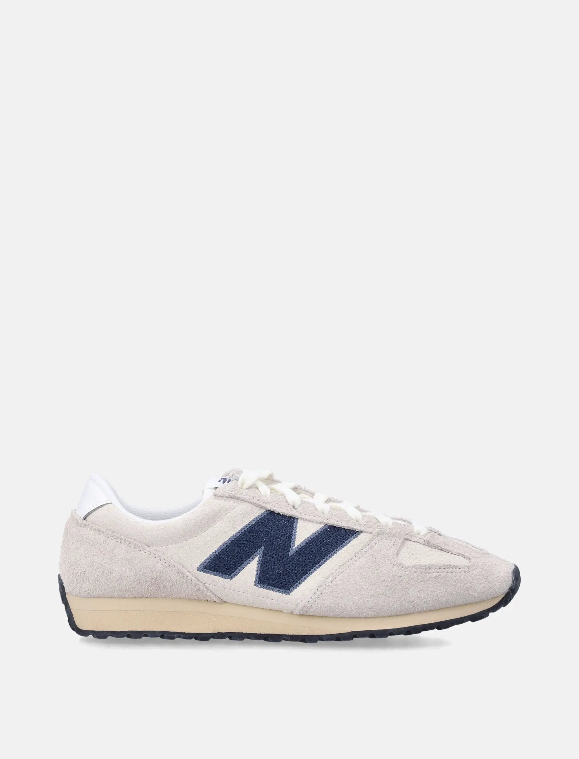 Оригінальна 471 Sneakers Timberwolf New balance – боковий вид