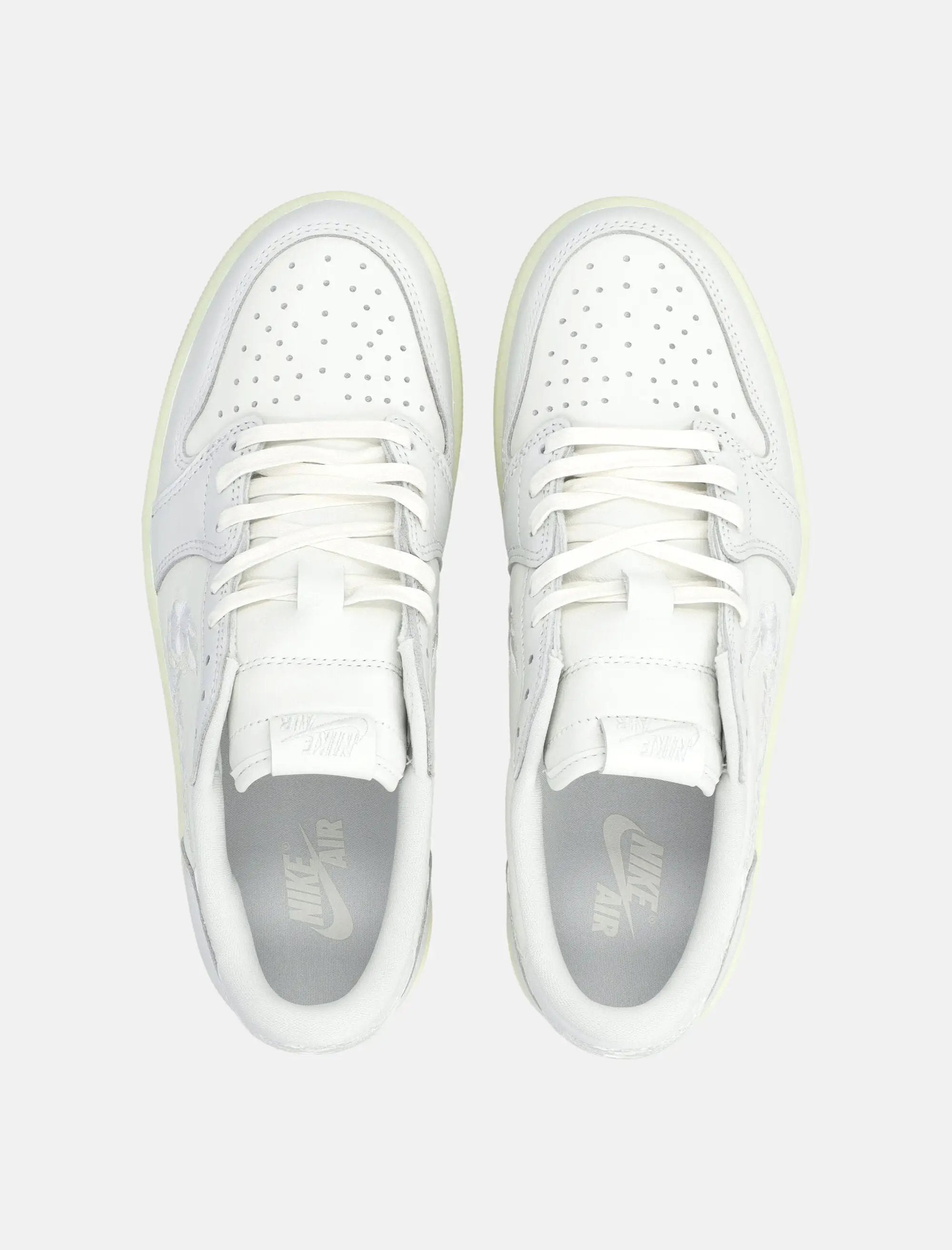 Air Jordan 1 Retro Low Sneakers Nike оригінал – Купити в Україні – вид ззаду