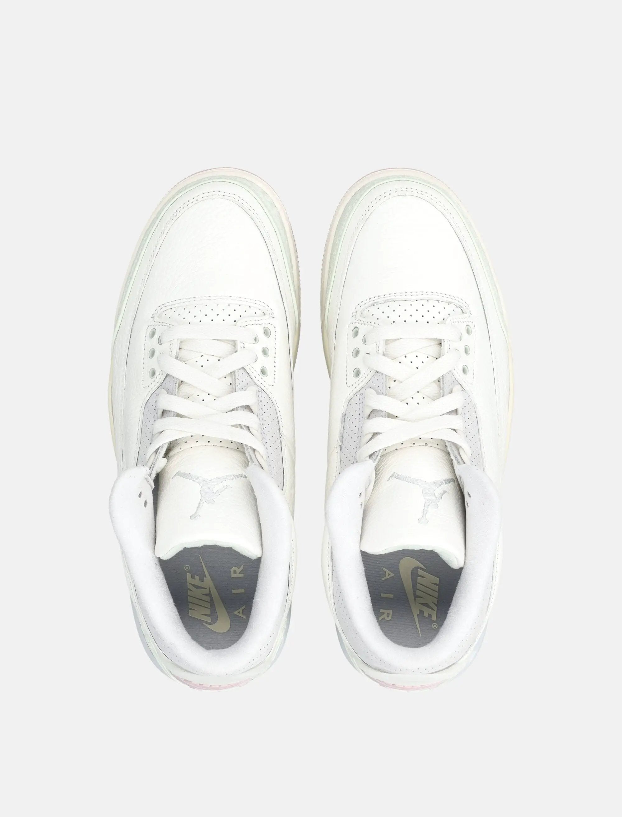 Air Jordan 3 Retro Spring Sneakers Nike оригінал – Купити в Україні – вид ззаду