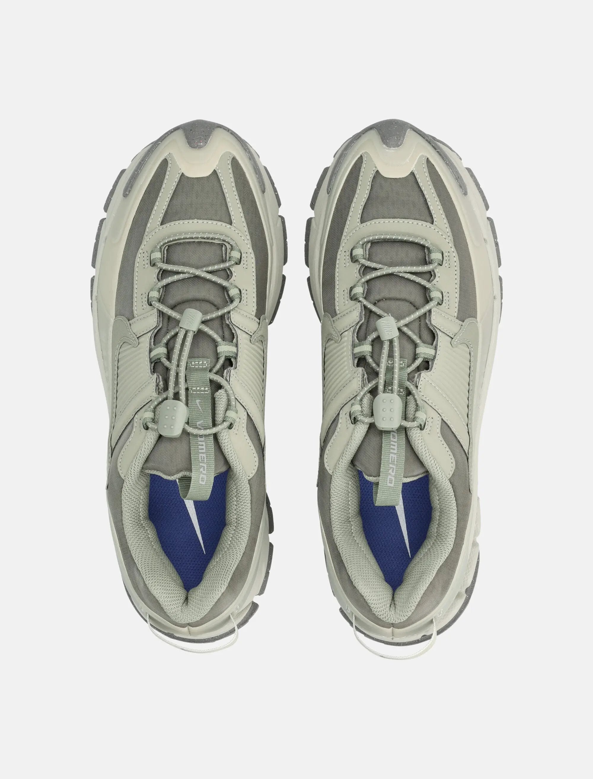 Оригінальна Zoom Vomero Roam Nike – вид ззаду
