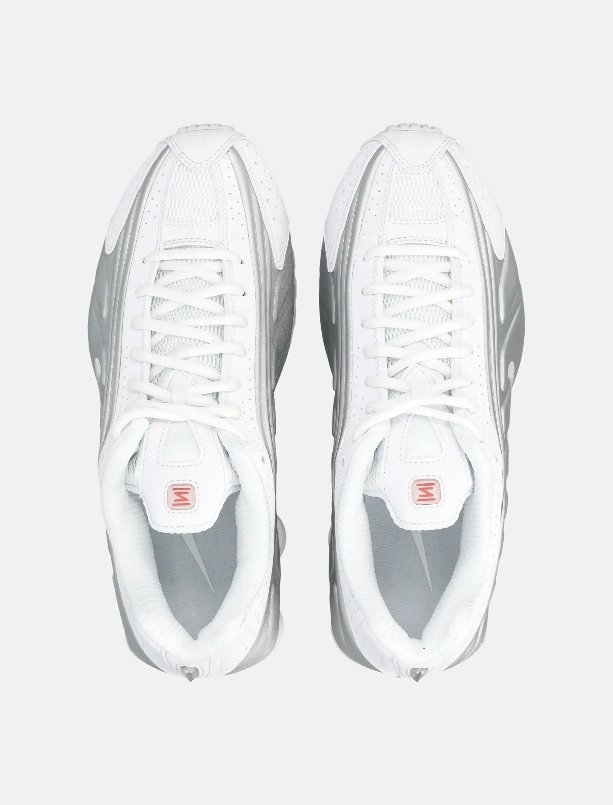 Оригінальна Shox R4 Running Sneakers Nike – вид ззаду