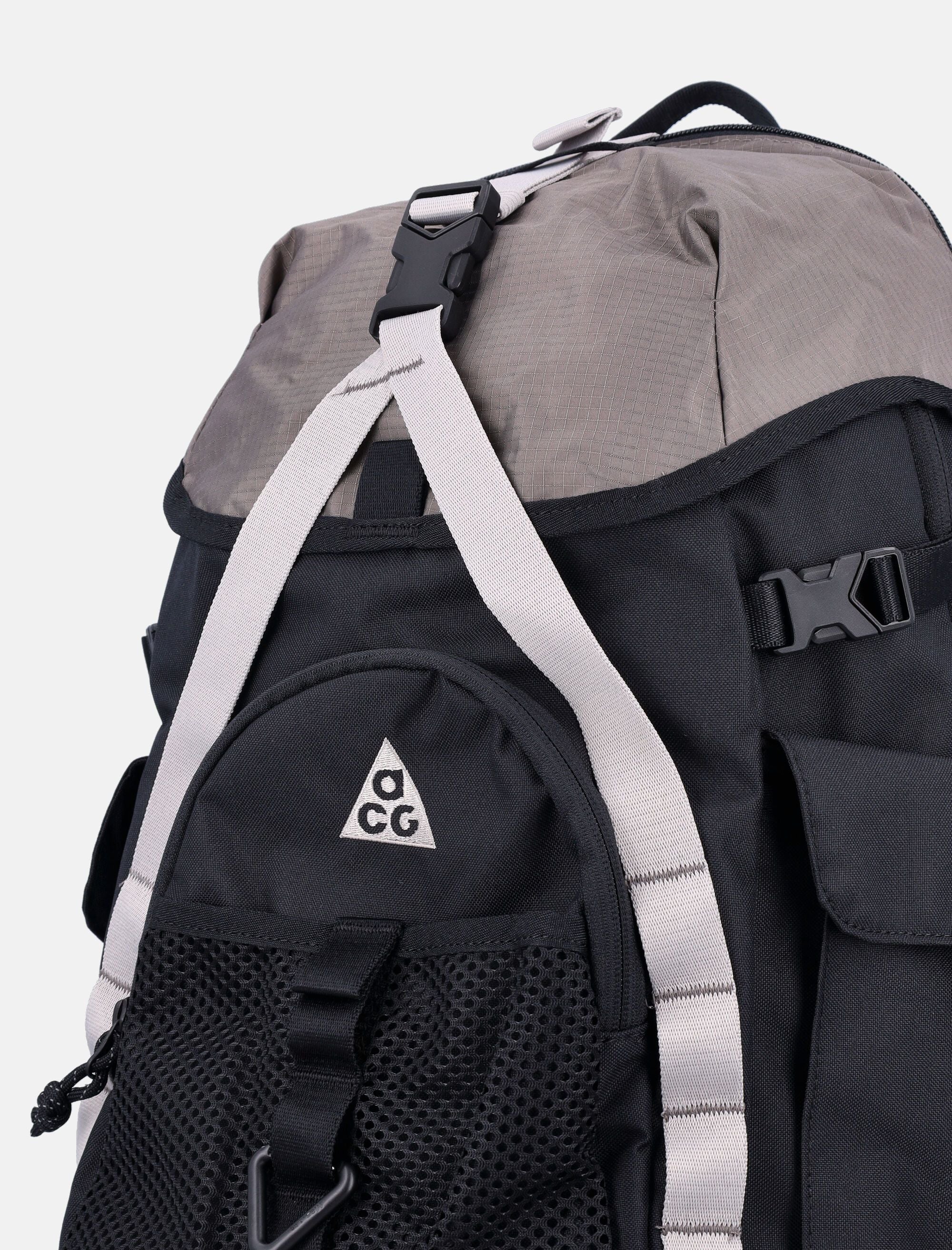 Оригінальна Daymax Technical Backpack Nike – боковий вид - NIKE