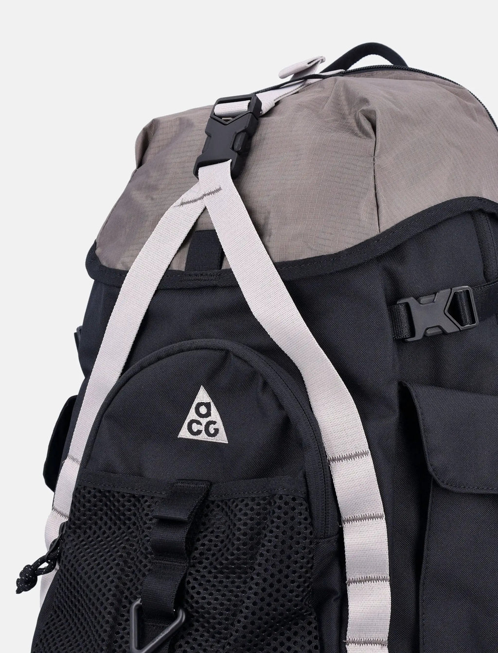 Оригінальна Daymax Technical Backpack Nike – вид ззаду