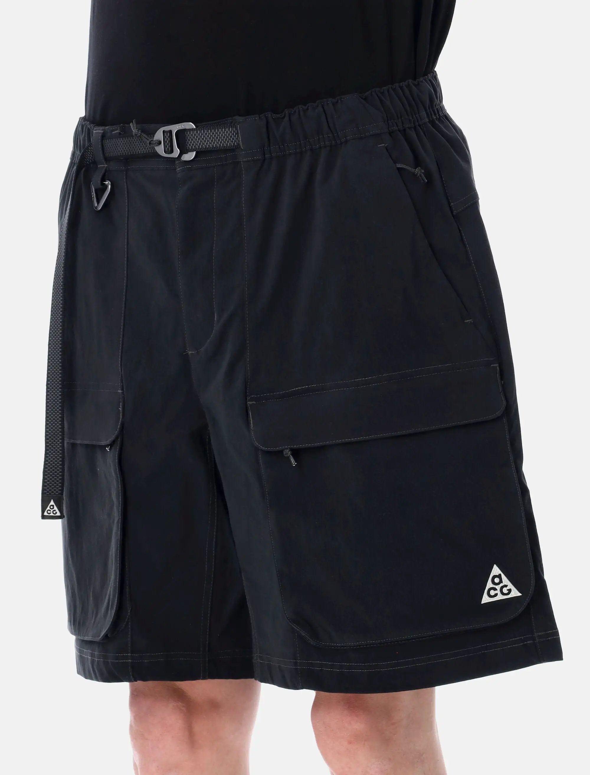 Оригінальна Cargo Shorts Nike – детальний вид