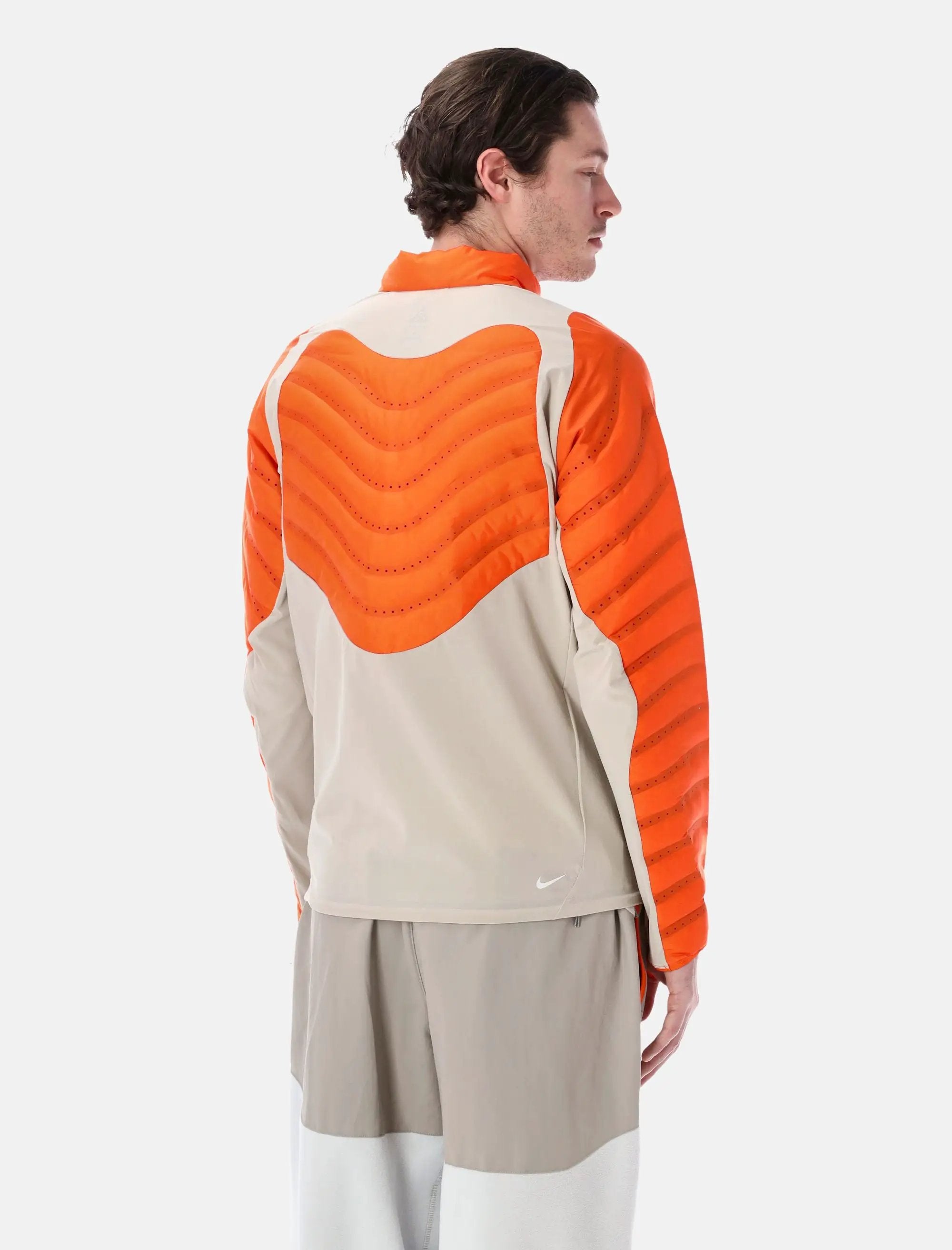 Оригінальна Lava Loft Therma Fit Jacket Nike – вид ззаду