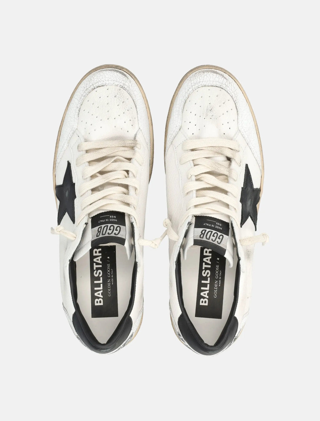 Оригінальна Ball Star White Nappa Sneakers With Black Star Golden goose – вид ззаду