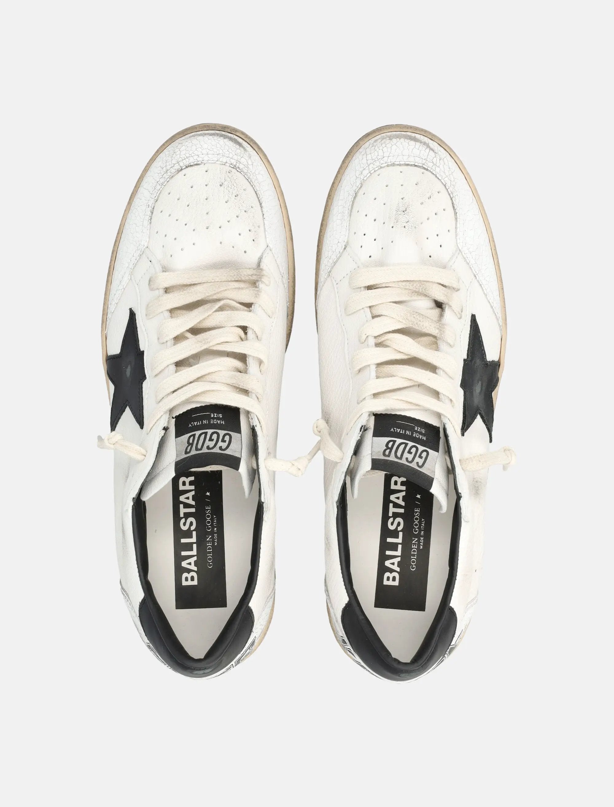 Оригінальна Ball Star White Nappa Sneakers With Black Star Golden goose – вид ззаду