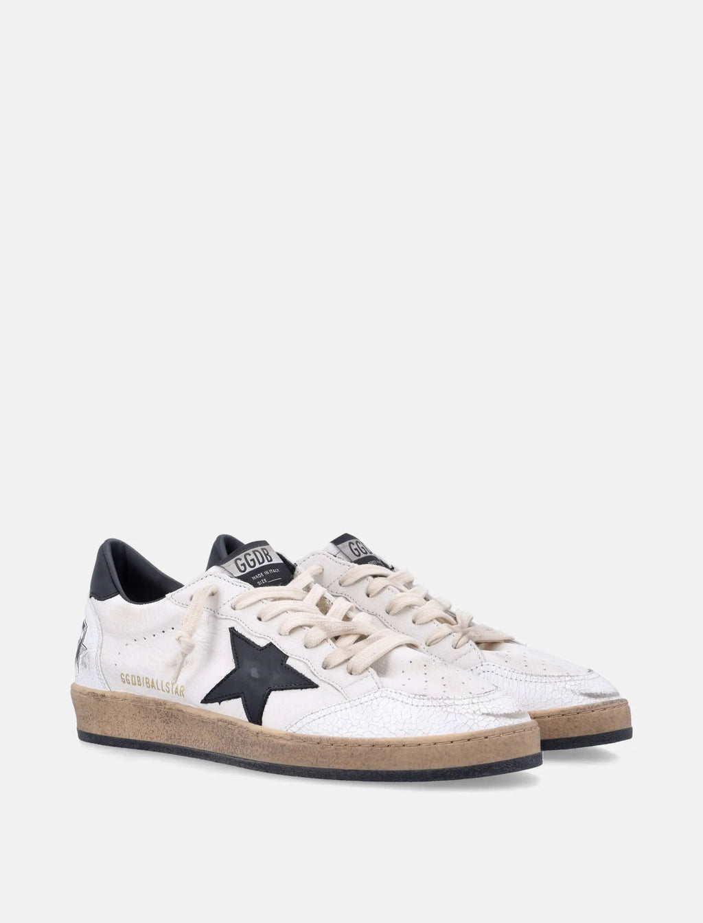 Оригінальна Ball Star White Nappa Sneakers With Black Star Golden goose – детальний вид