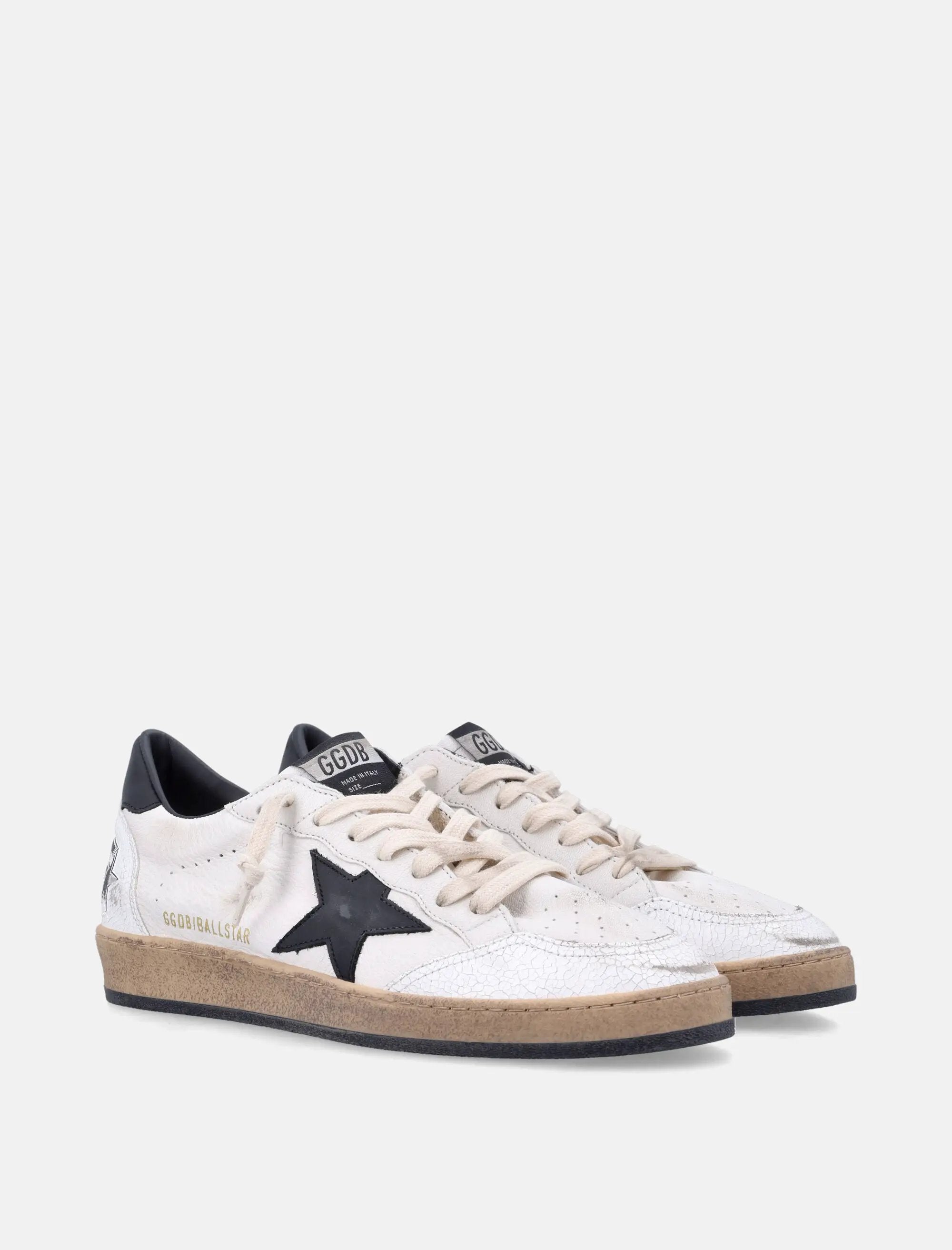 Оригінальна Ball Star White Nappa Sneakers With Black Star Golden goose – детальний вид