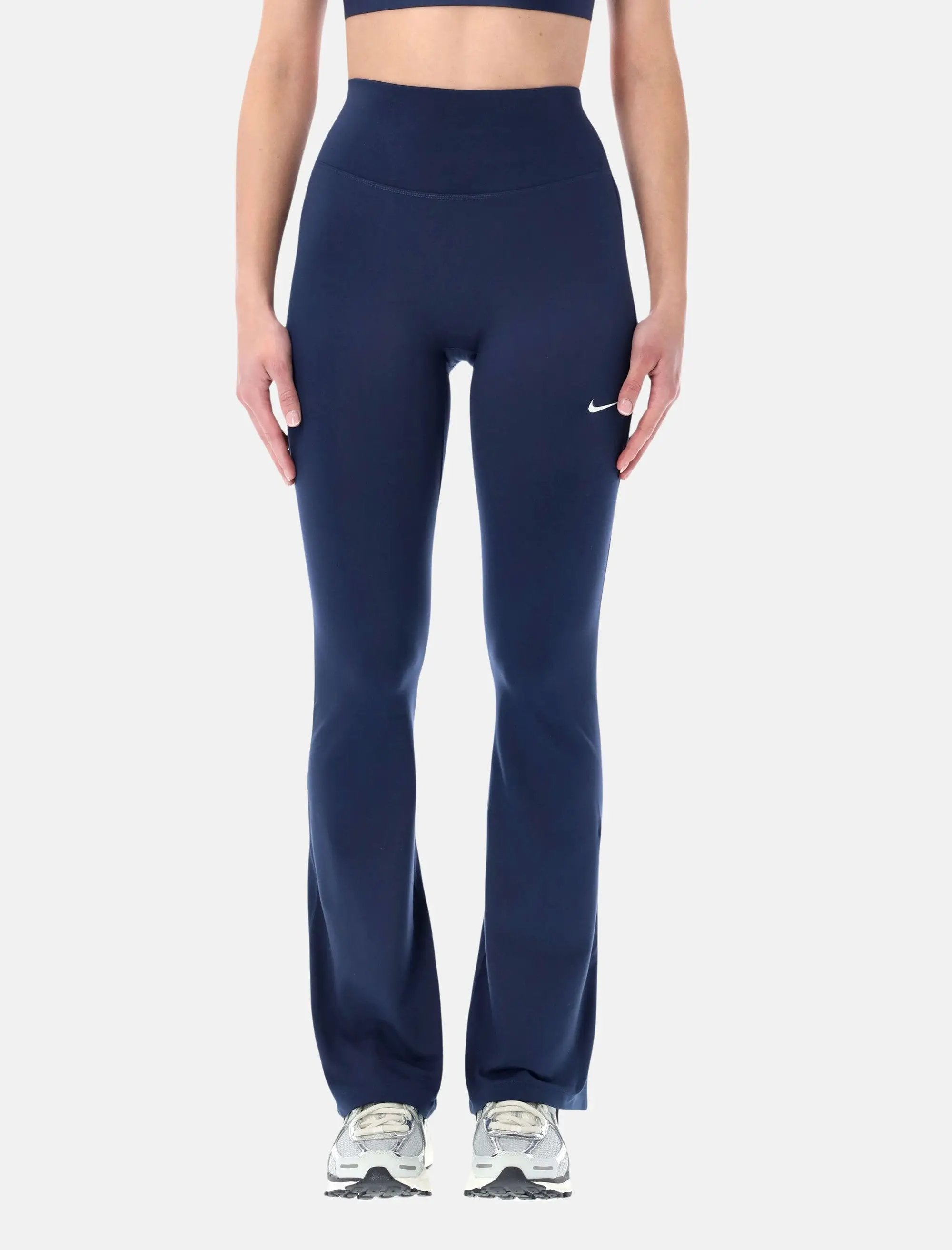 High Waisted Flared Leggings Nike оригінал – Купити в Україні – боковий вид