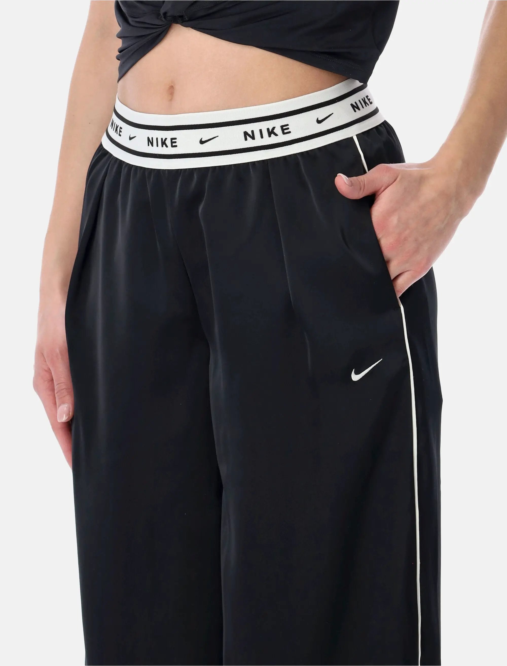 Sportswear Satin Trousers Nike оригінал – Купити в Україні – детальний вид