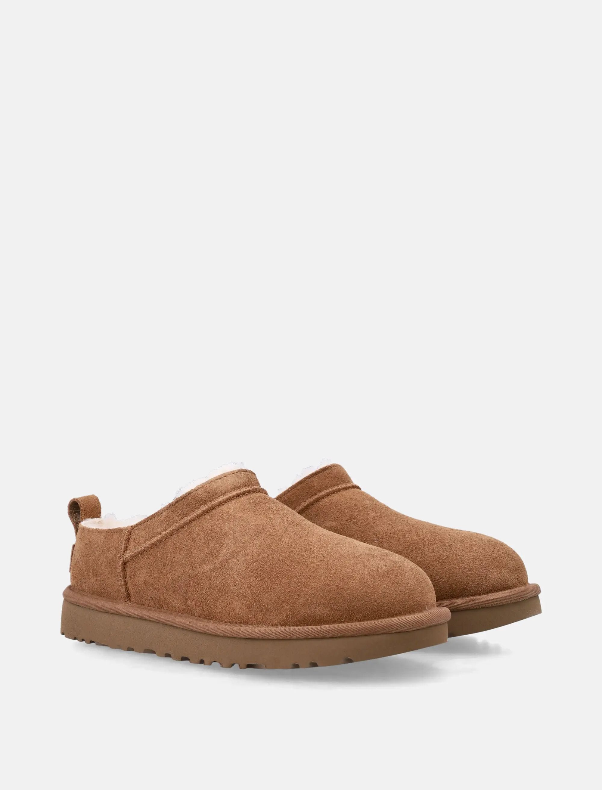 Оригінальна Classic Micro Suede Sheepskin Boots Ugg – вид ззаду