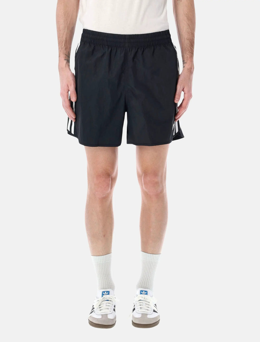 Black Sprinter Shorts Adidas – Гарантія оригінальності – боковий вид