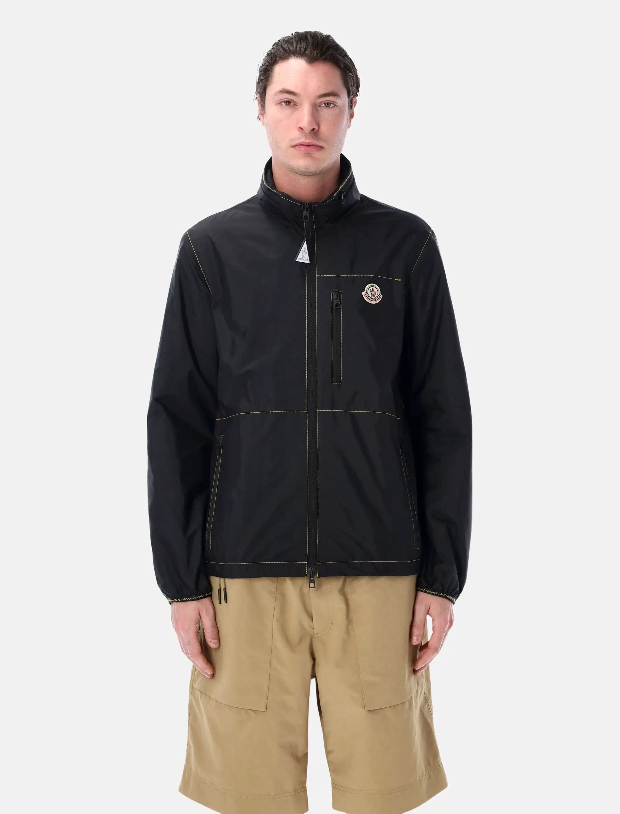 Moncler Outerwear оригінал | Швидка доставка Україна – боковий вид