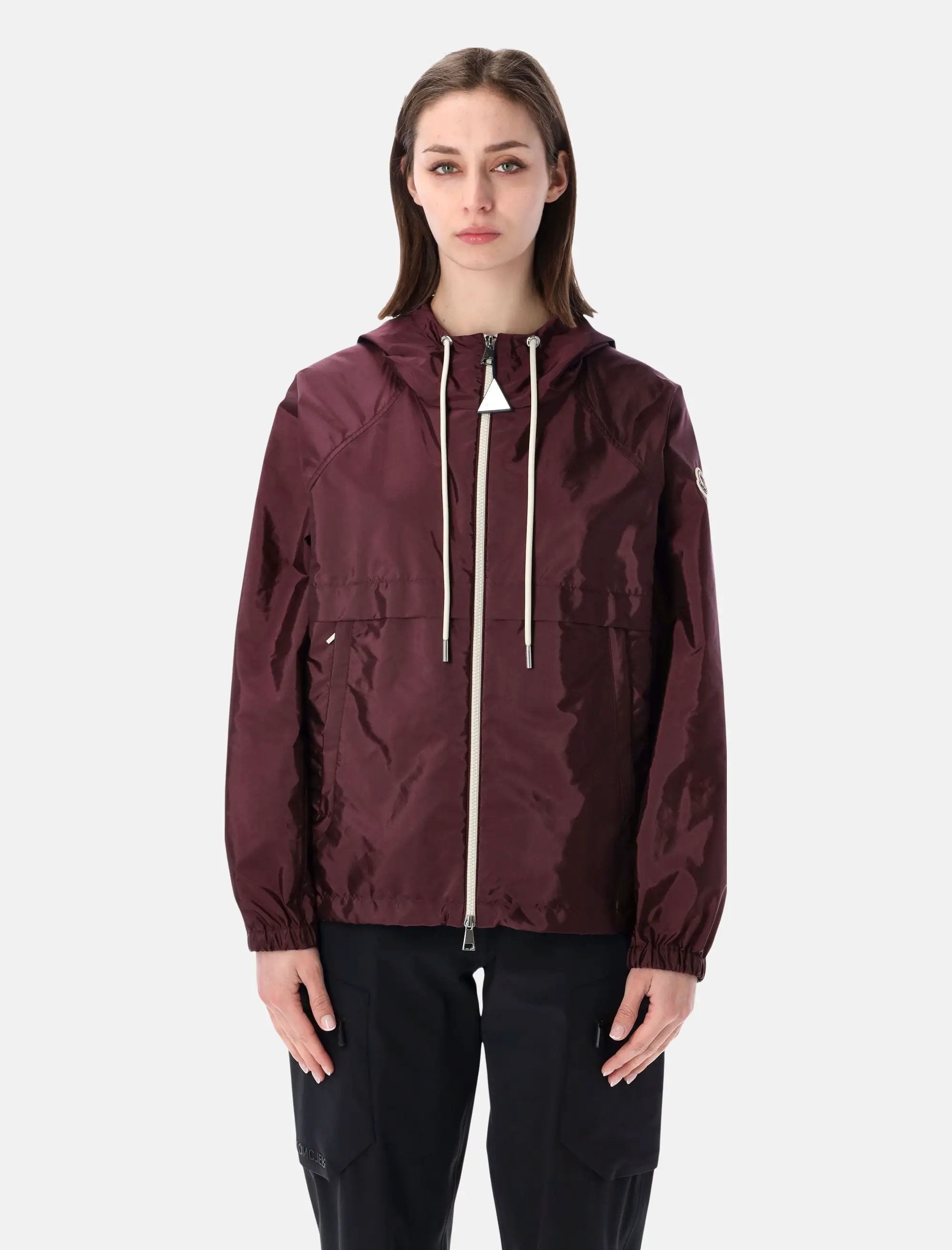 Moncler Outerwear оригінал | Швидка доставка Україна – боковий вид