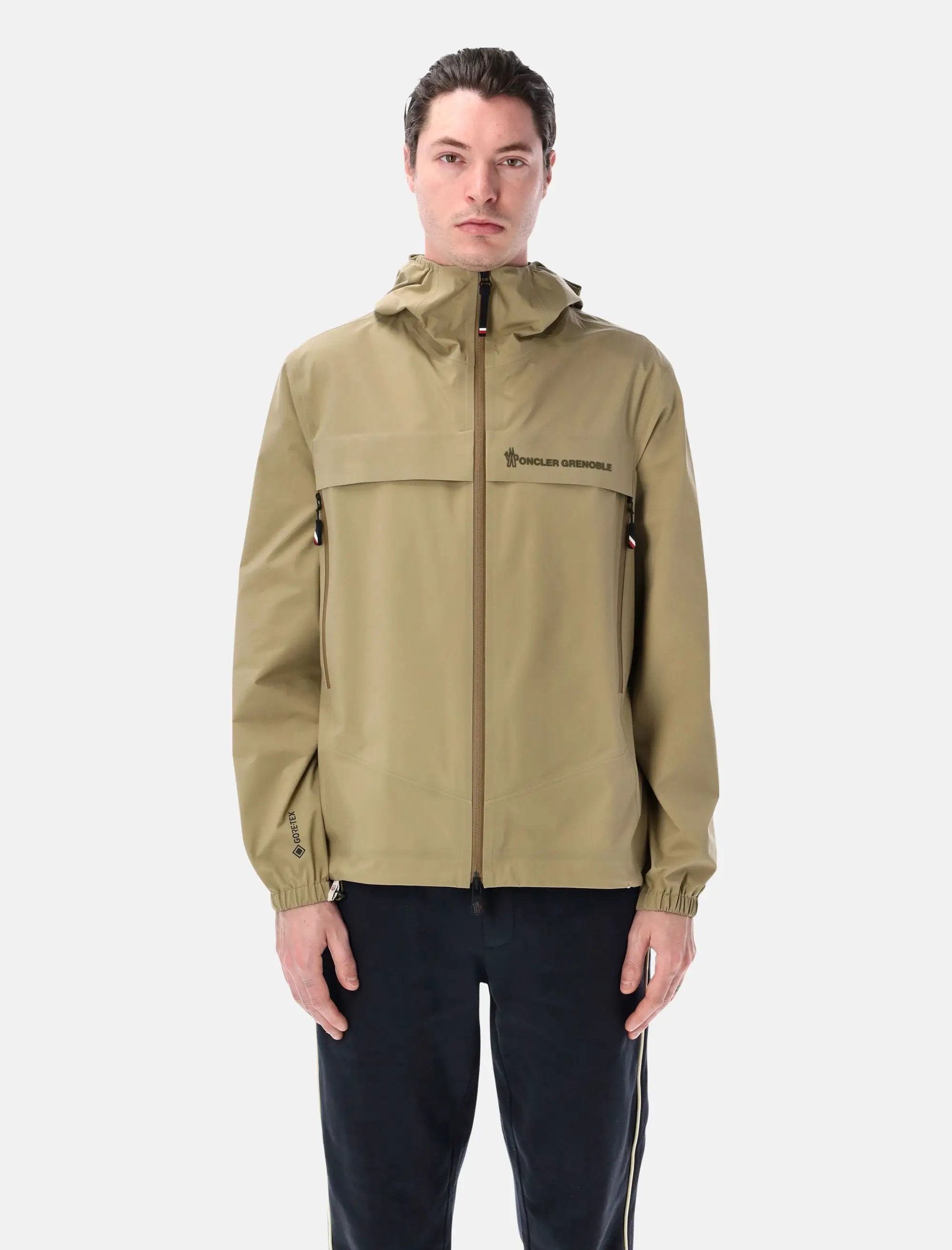 Shipton Gore Tex® Hooded Jacket Moncler оригінал – Купити в Україні – боковий вид
