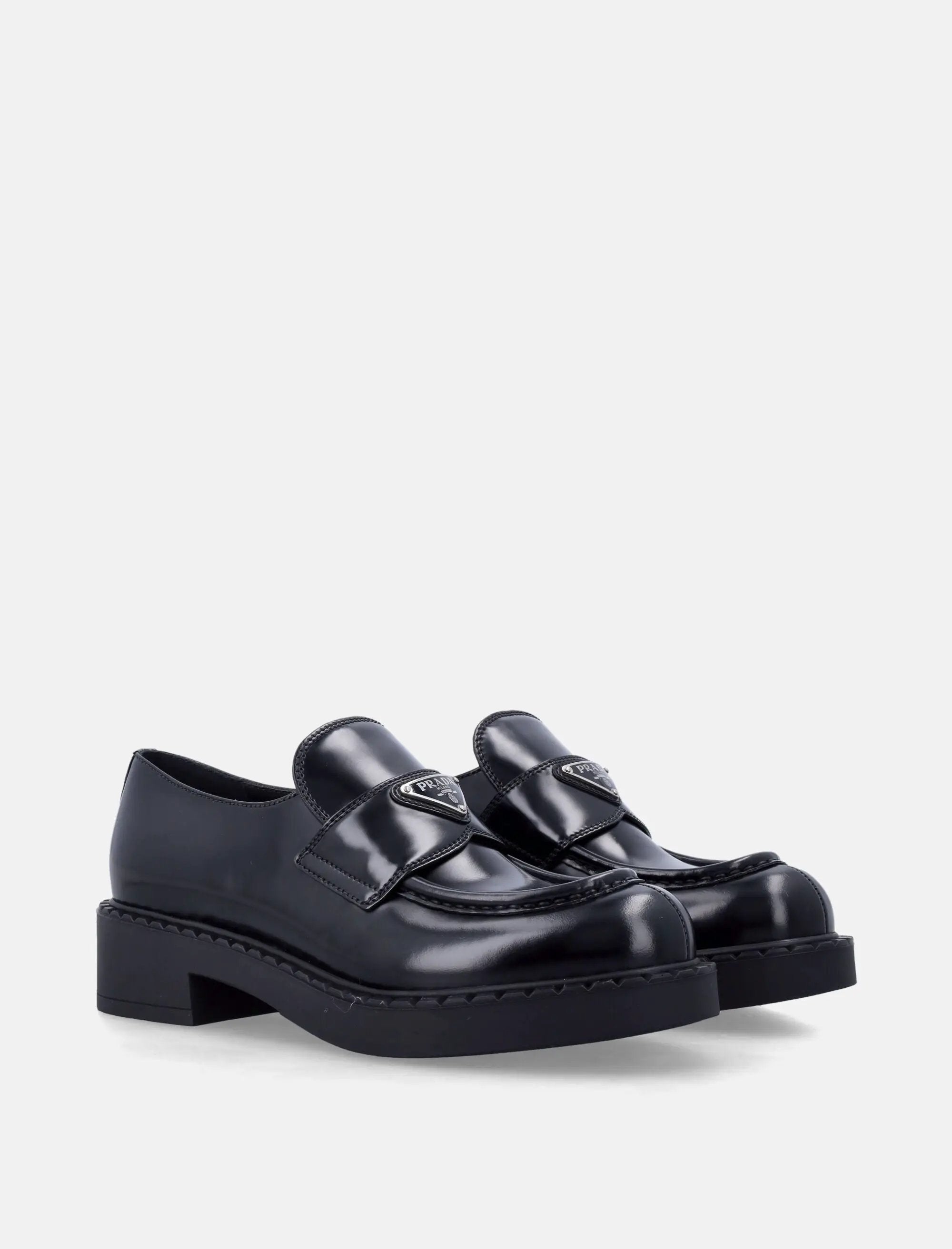 Оригінальна Chocolate Brushed Leather Loafers Prada – вид ззаду