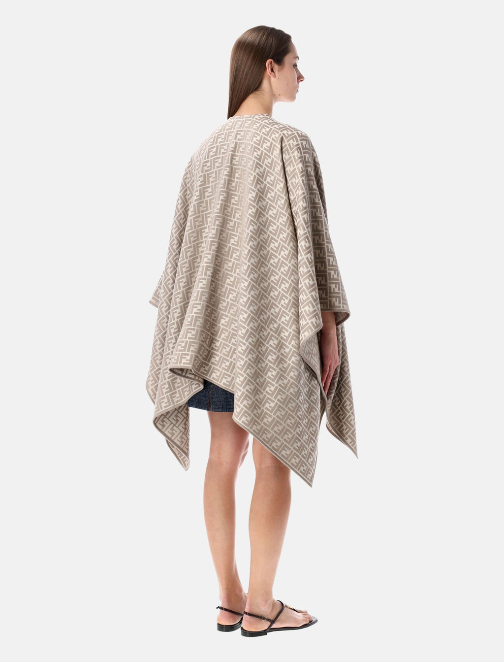 Ff Wool And Silk Poncho Fendi – Гарантія оригінальності – вид ззаду