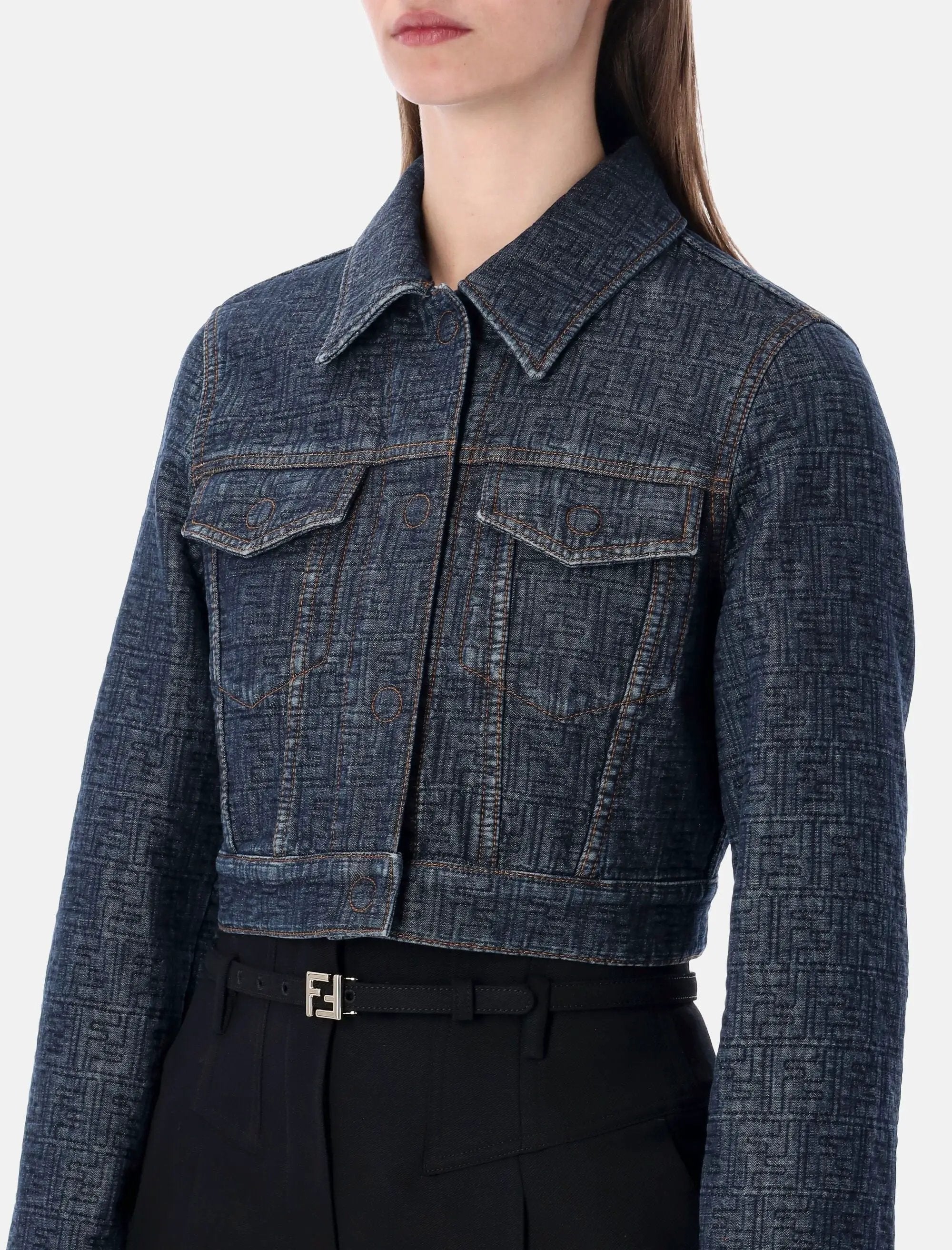 Cropped Padded Denim Jacket Fendi – Гарантія оригінальності – детальний вид