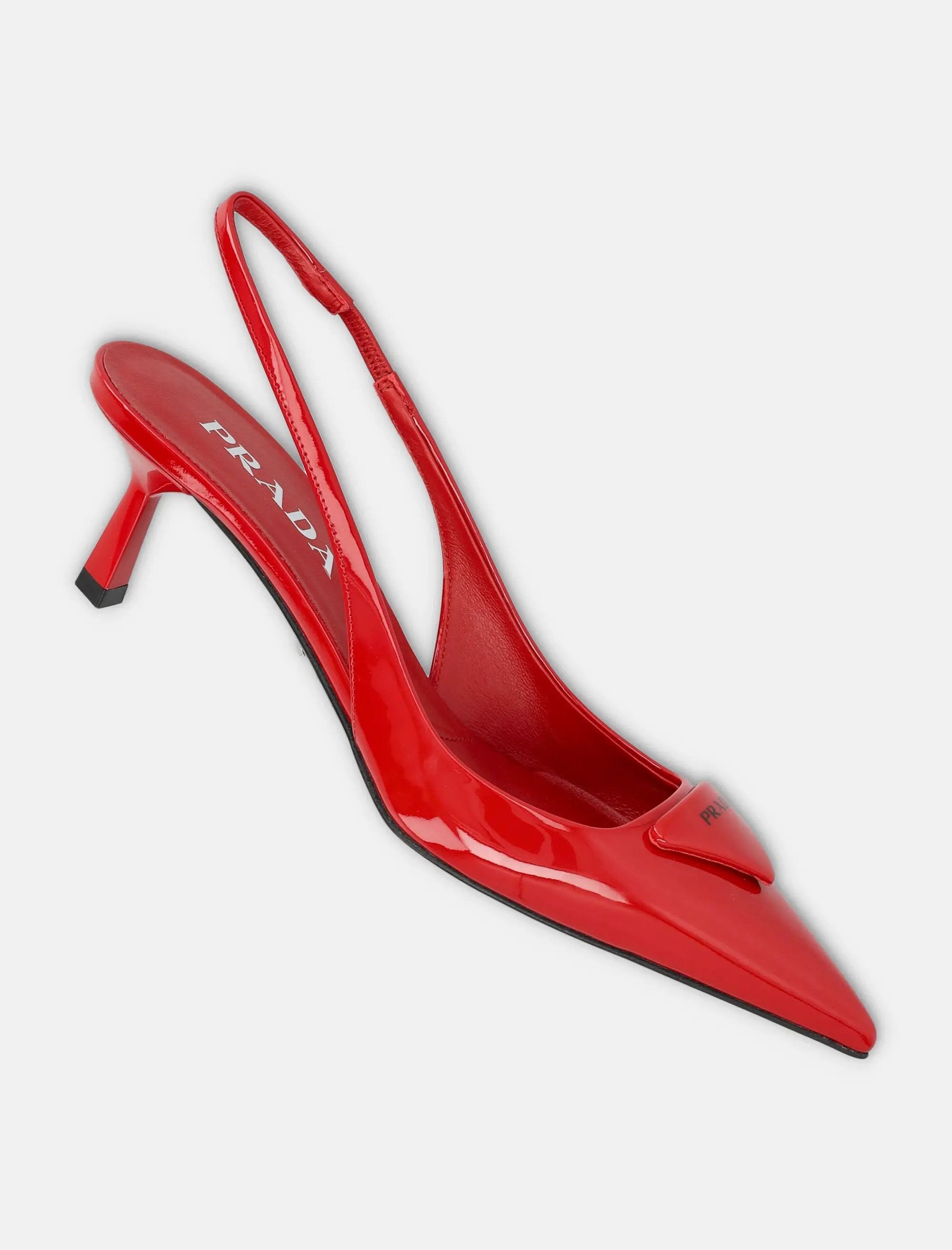 Оригінальна Red Patent Slingback Pumps Prada – детальний вид