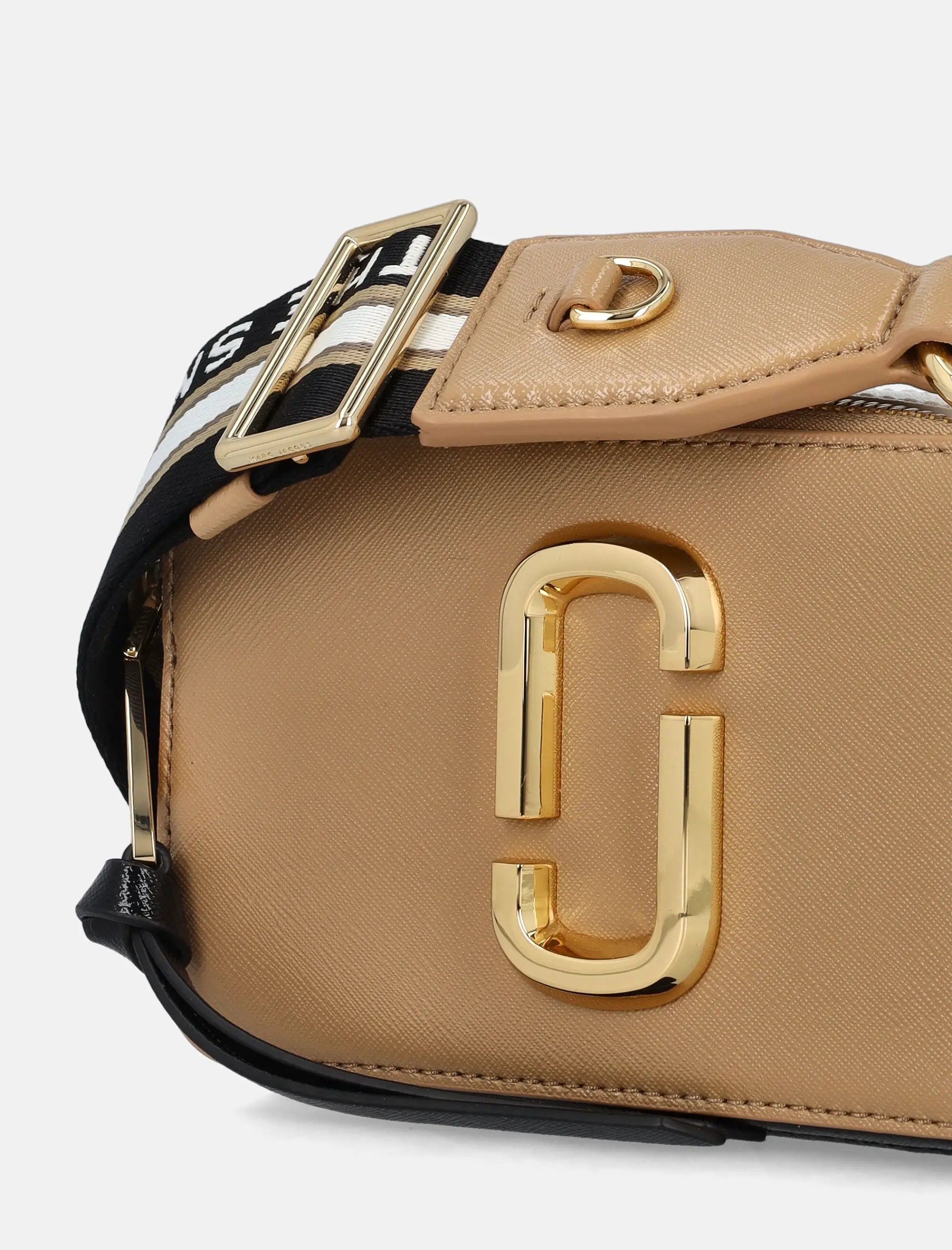 Оригінальна Snapshot Bag In Saffiano Leather Marc jacobs – вид ззаду