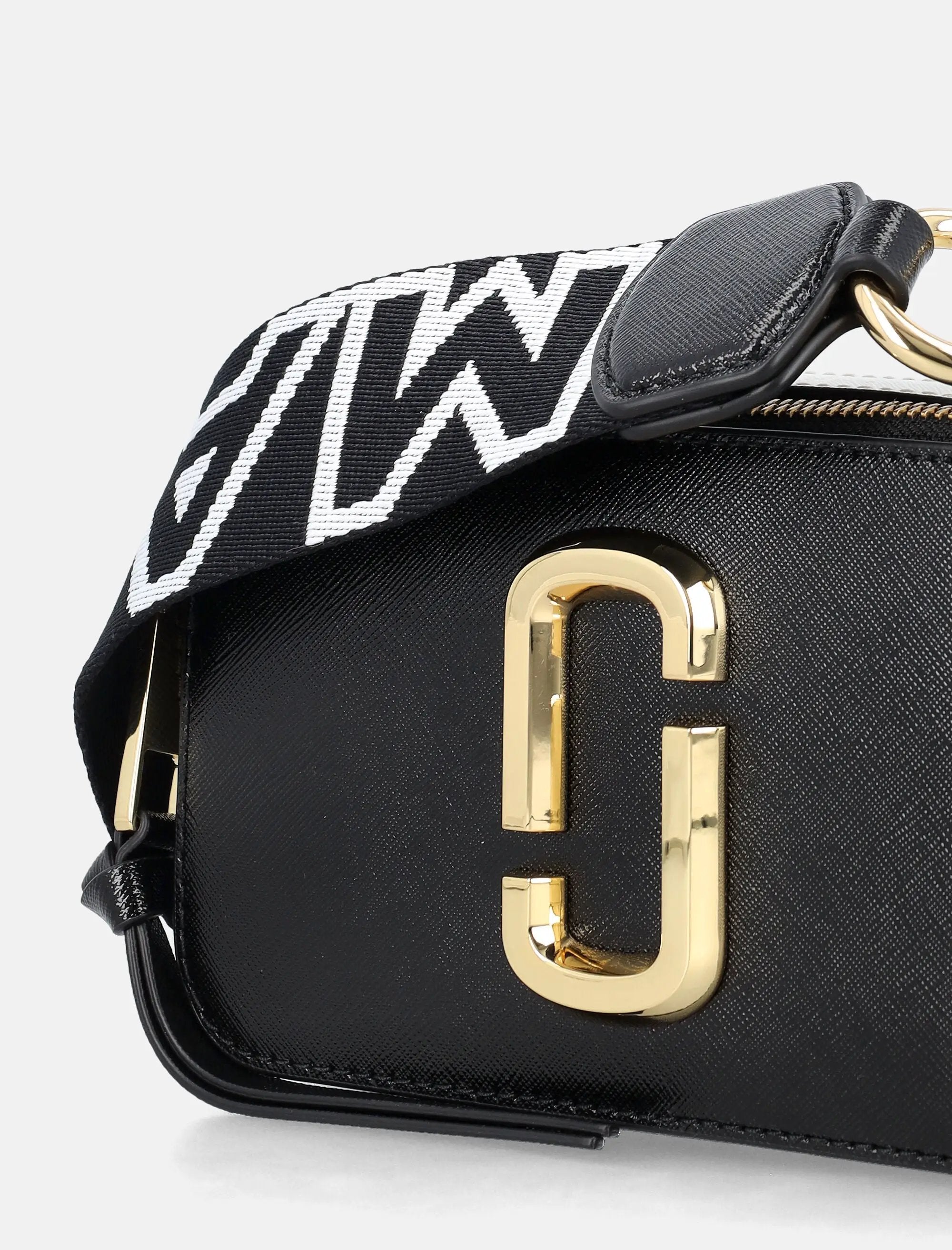 Оригінальна Snapshot Bag In Saffiano Leather Marc jacobs – вид ззаду