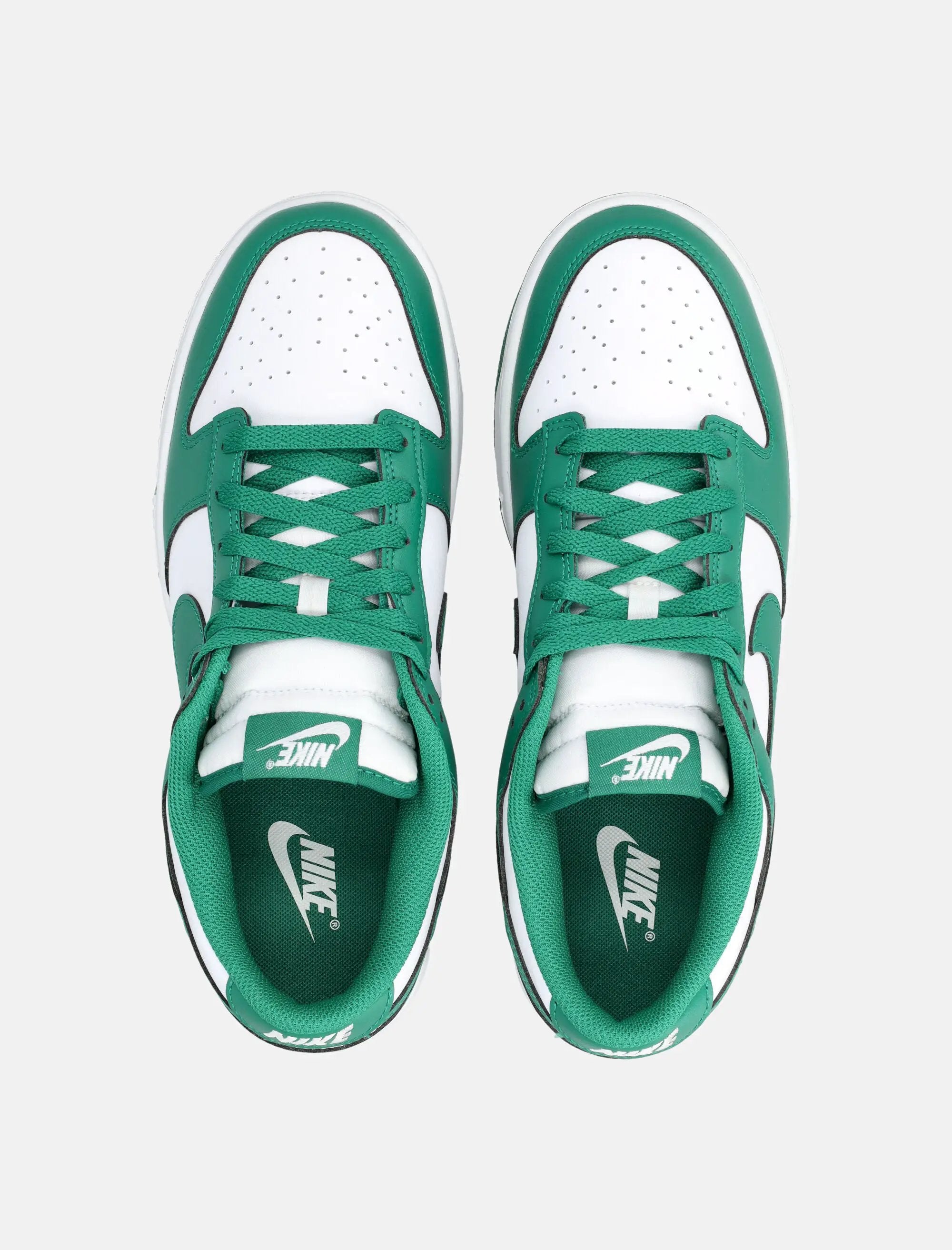 Оригінальна Dunk Low Retro Sneakers Nike – вид ззаду