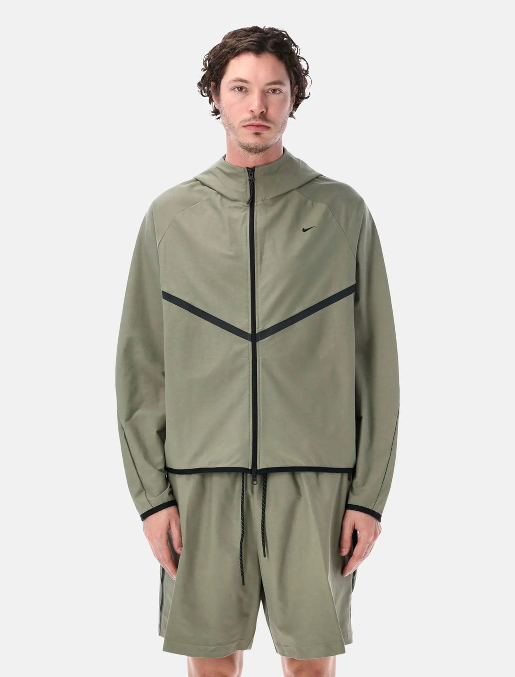 Tech Windrunner Jacket Nike оригінал – Купити в Україні – боковий вид