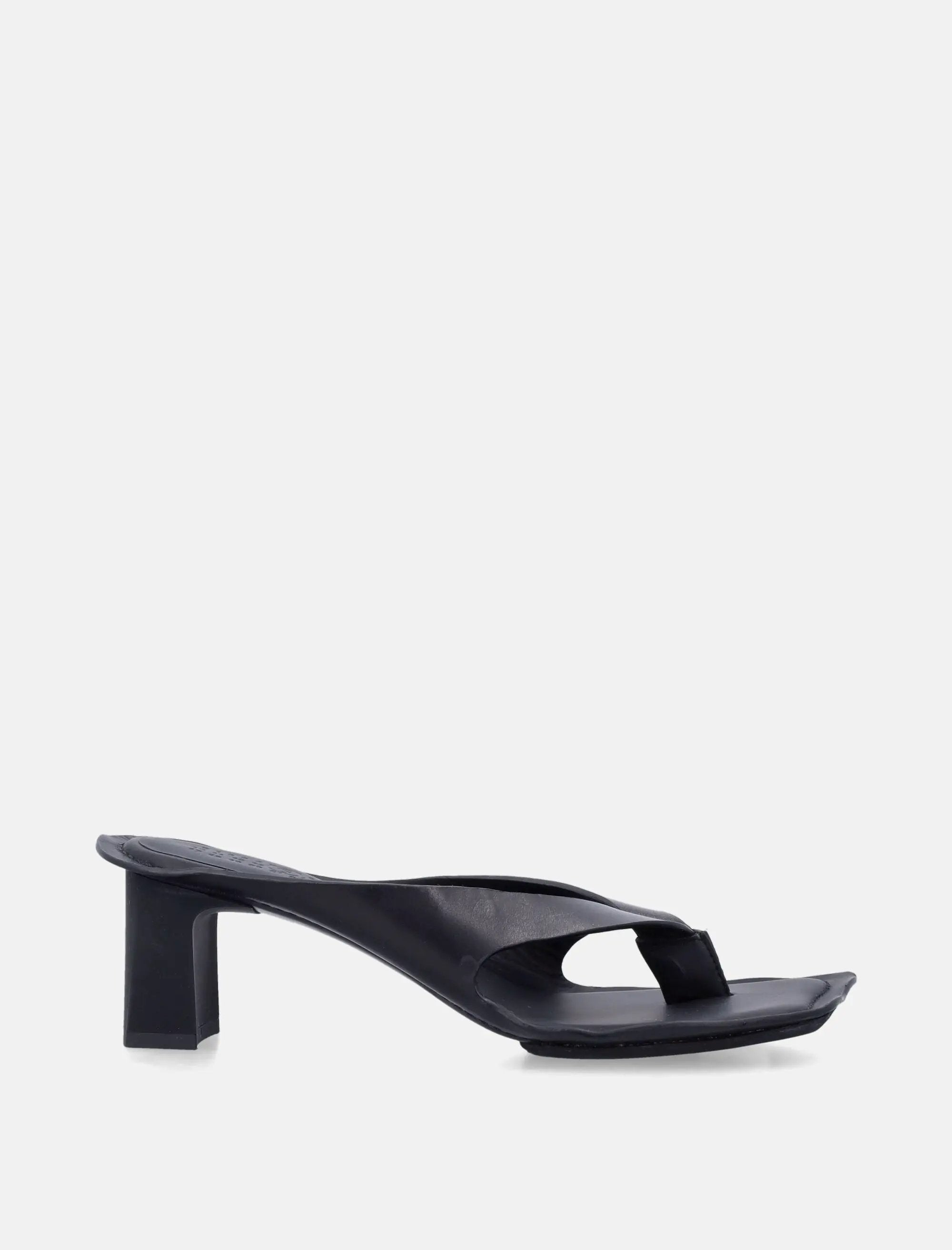 Black Leather Anatomic Thong Mules Maison margiela оригінал – Купити в Україні – боковий вид