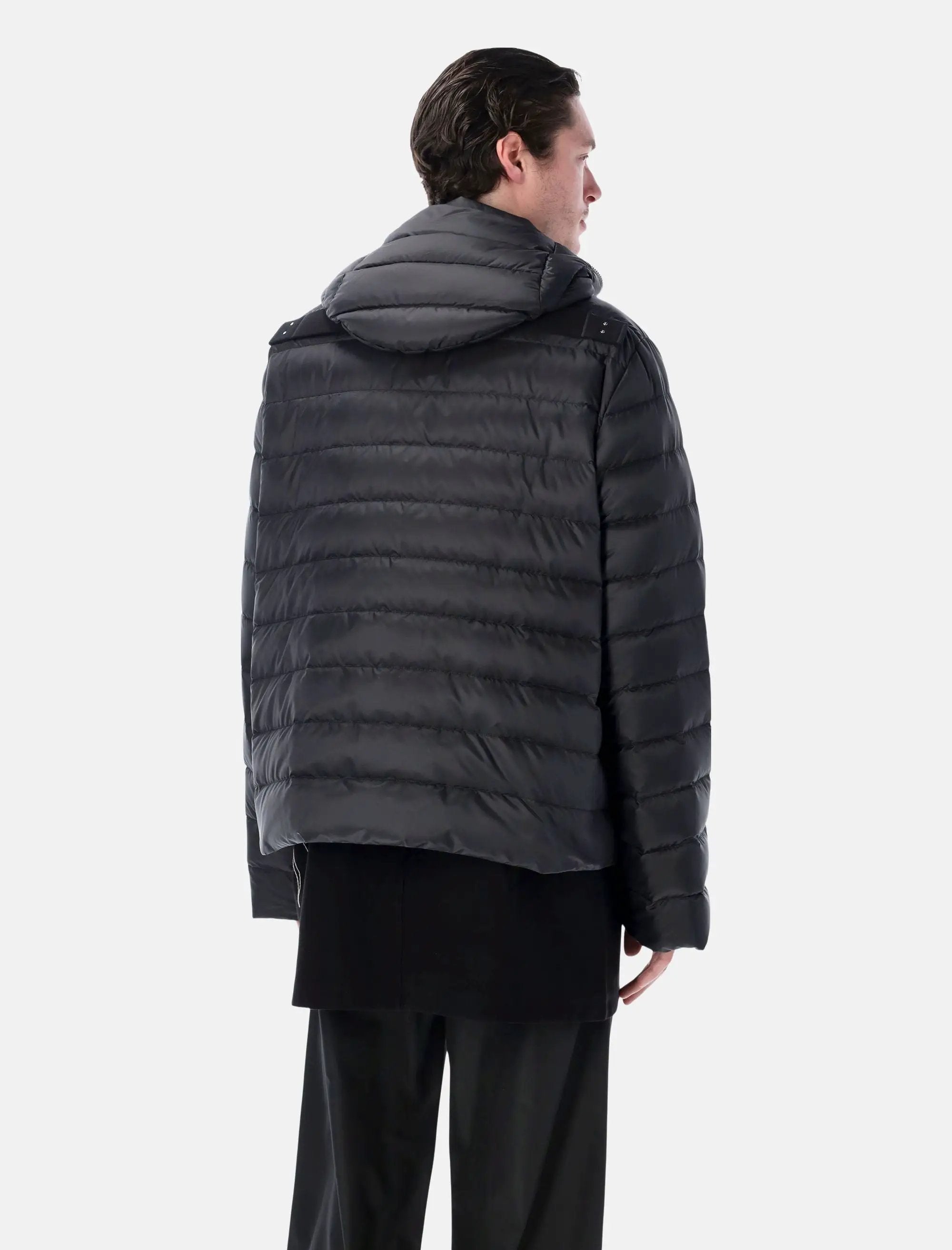 Moncler Outerwear оригінал | Швидка доставка Україна – вид ззаду