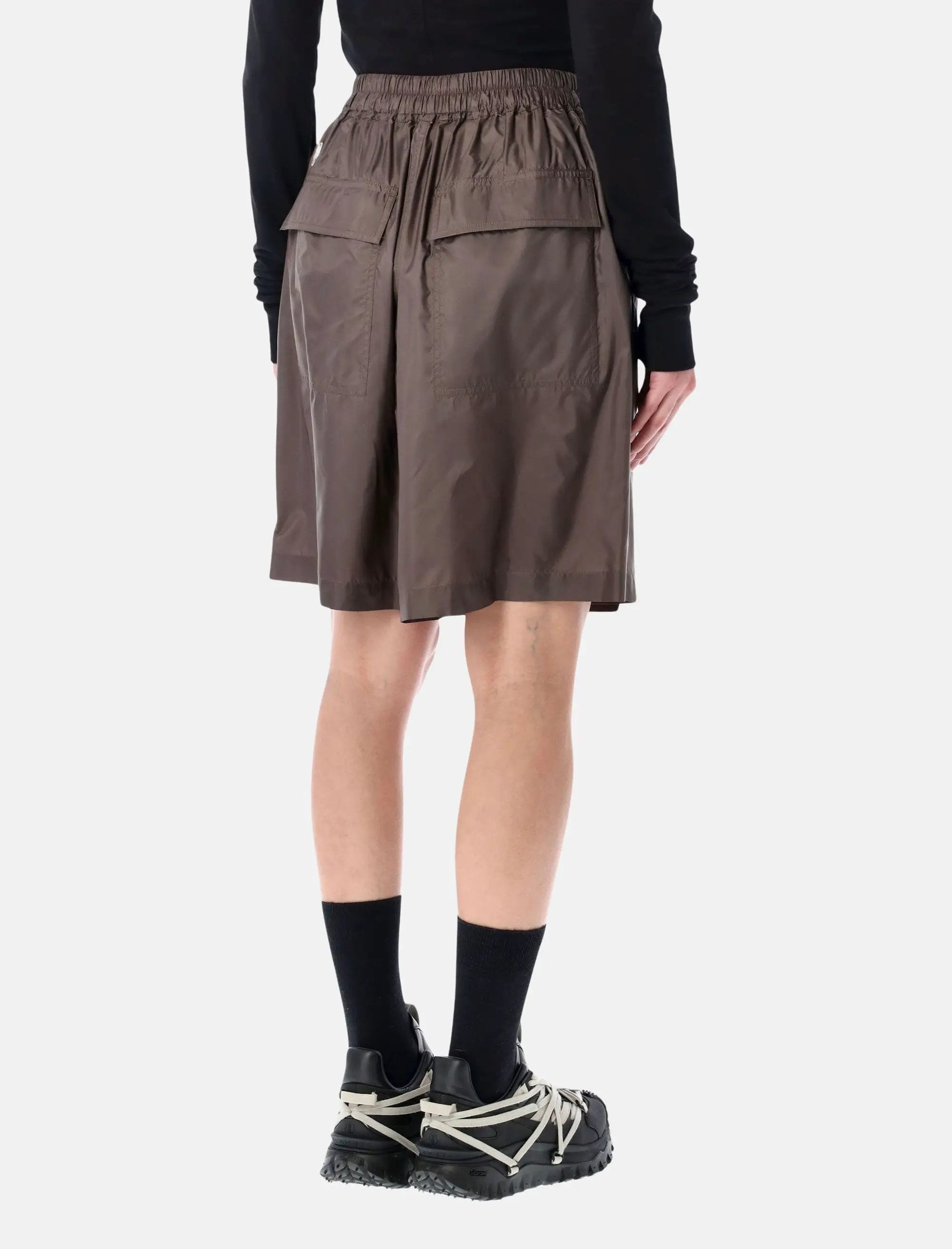 Оригінальна Kilt Shorts Drawstring Taupe Moncler – вид ззаду