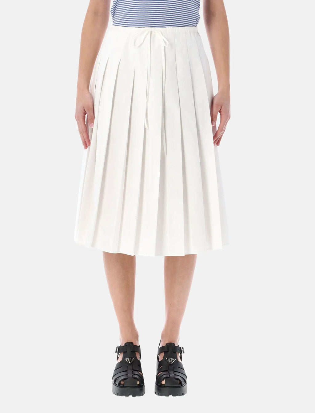 White Pleated MIDI Skirt Prada – Гарантія оригінальності – боковий вид